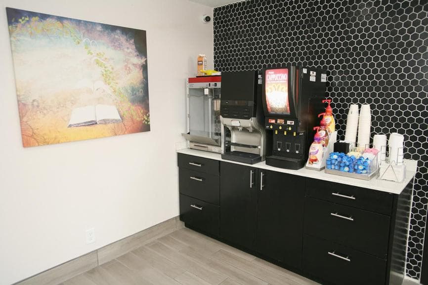 La Quinta by Wyndham Des Moines West Clive gallery photo in Clive, IA — image 62