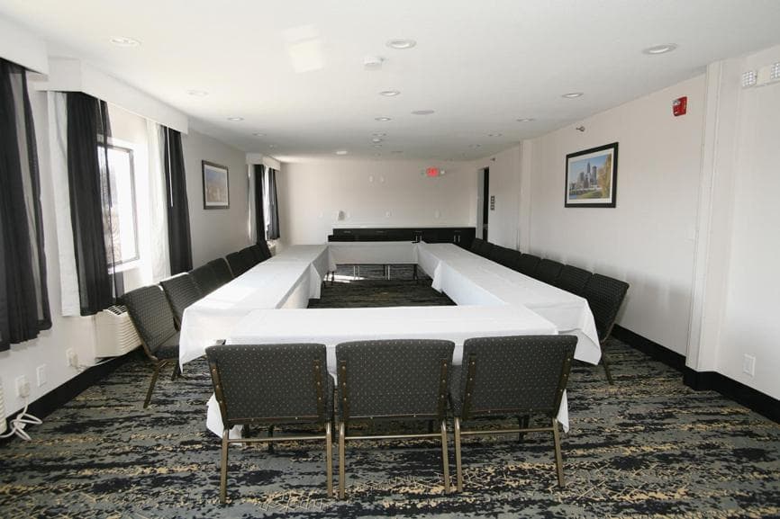La Quinta by Wyndham Des Moines West Clive gallery photo in Clive, IA — image 70