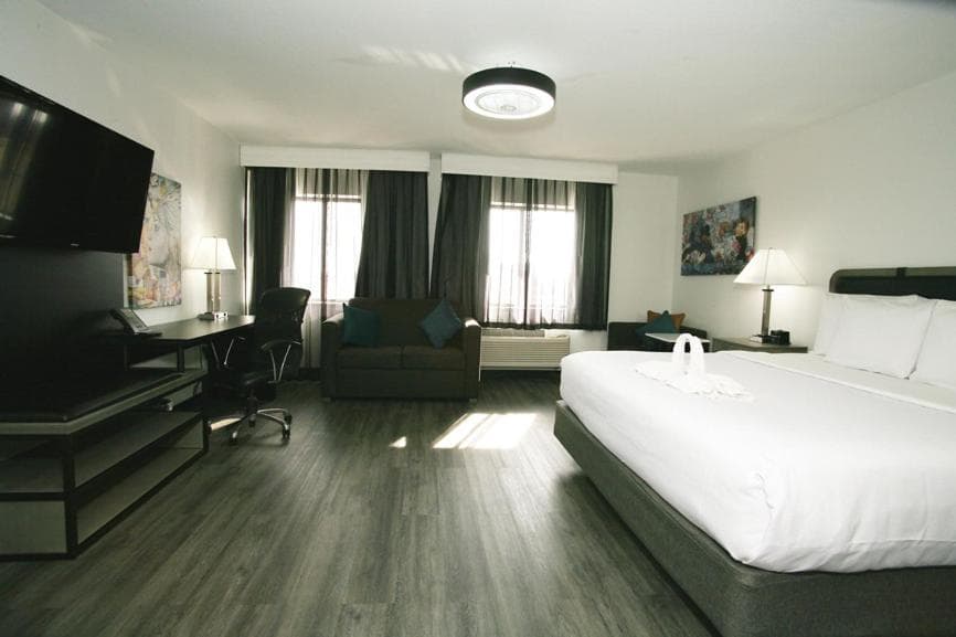 La Quinta by Wyndham Des Moines West Clive gallery photo in Clive, IA — image 42
