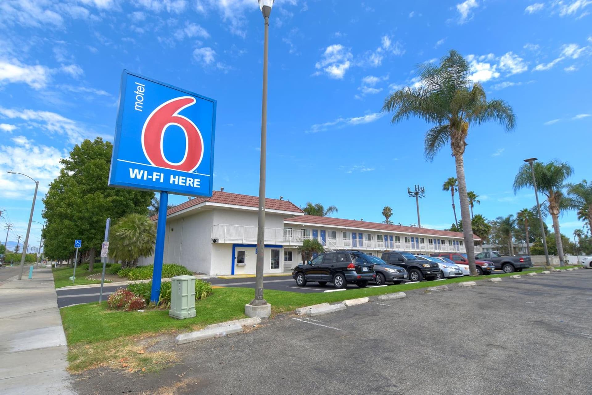 Motel 6-Costa Mesa, CA gallery photo in Costa Mesa, CA — image 13