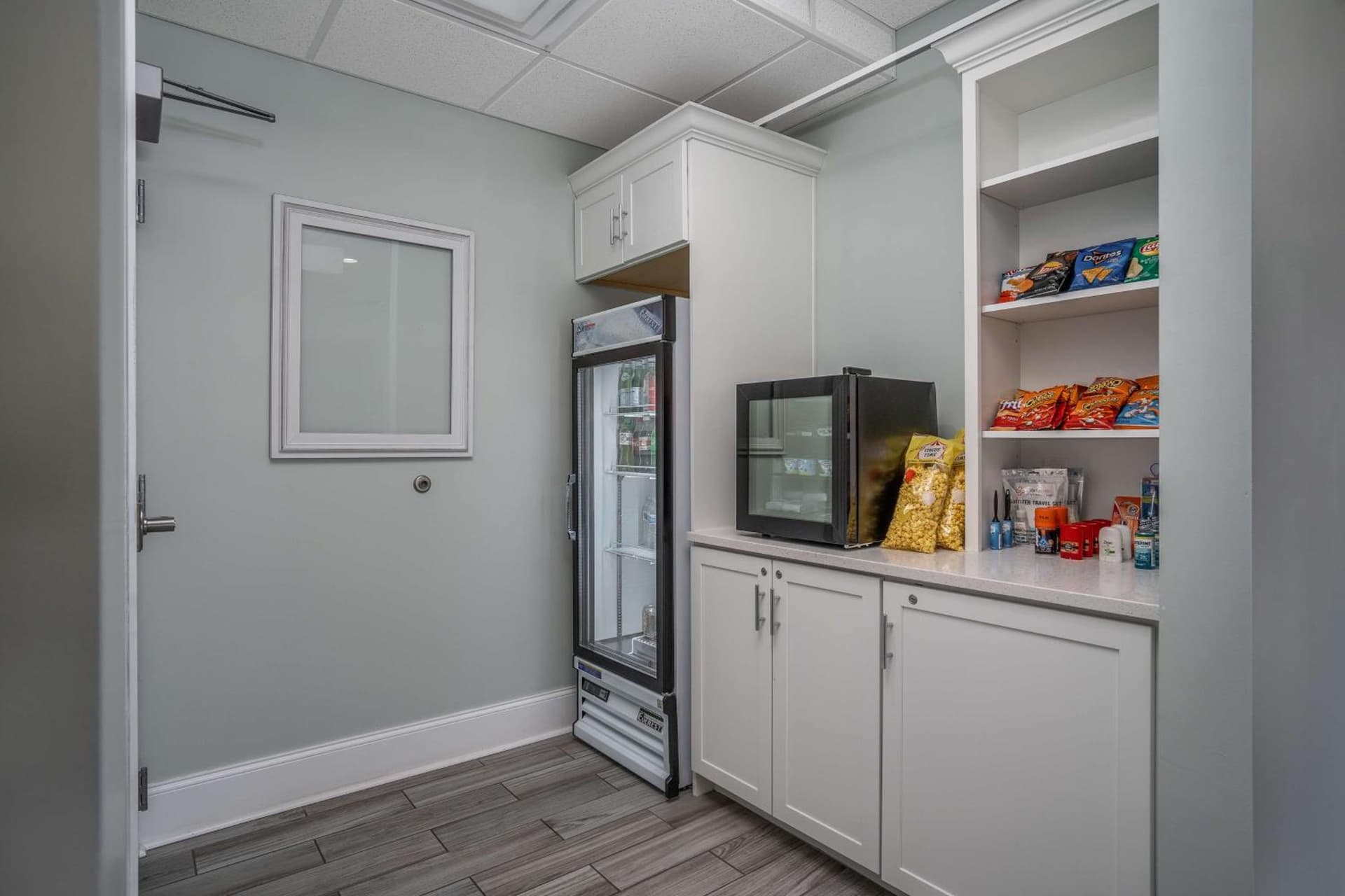 Lighthouse Suites - Best Western Signature Collection gallery photo in Emerald Isle, NC — image 27