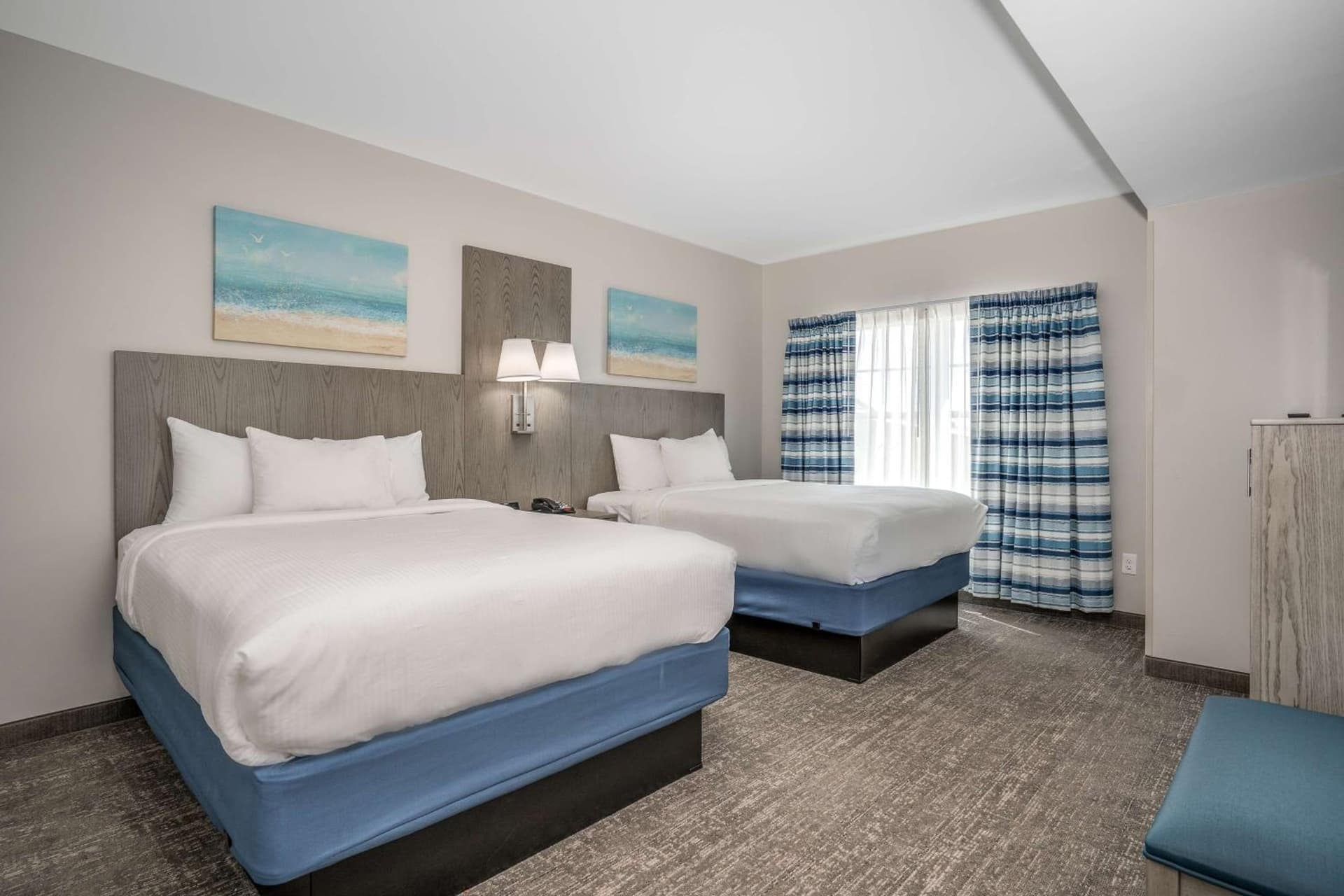 Lighthouse Suites - Best Western Signature Collection gallery photo in Emerald Isle, NC — image 23