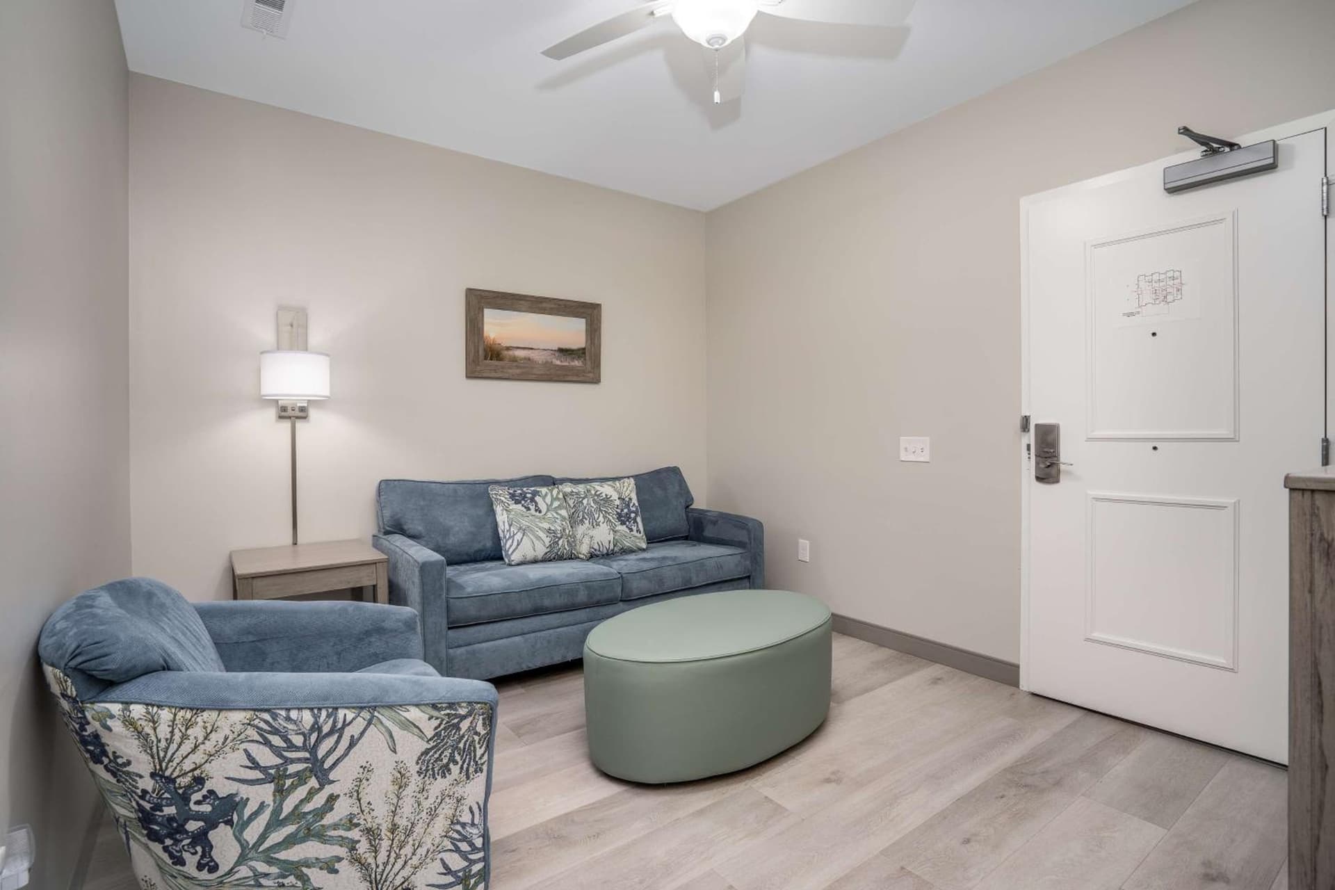 Lighthouse Suites - Best Western Signature Collection gallery photo in Emerald Isle, NC — image 7