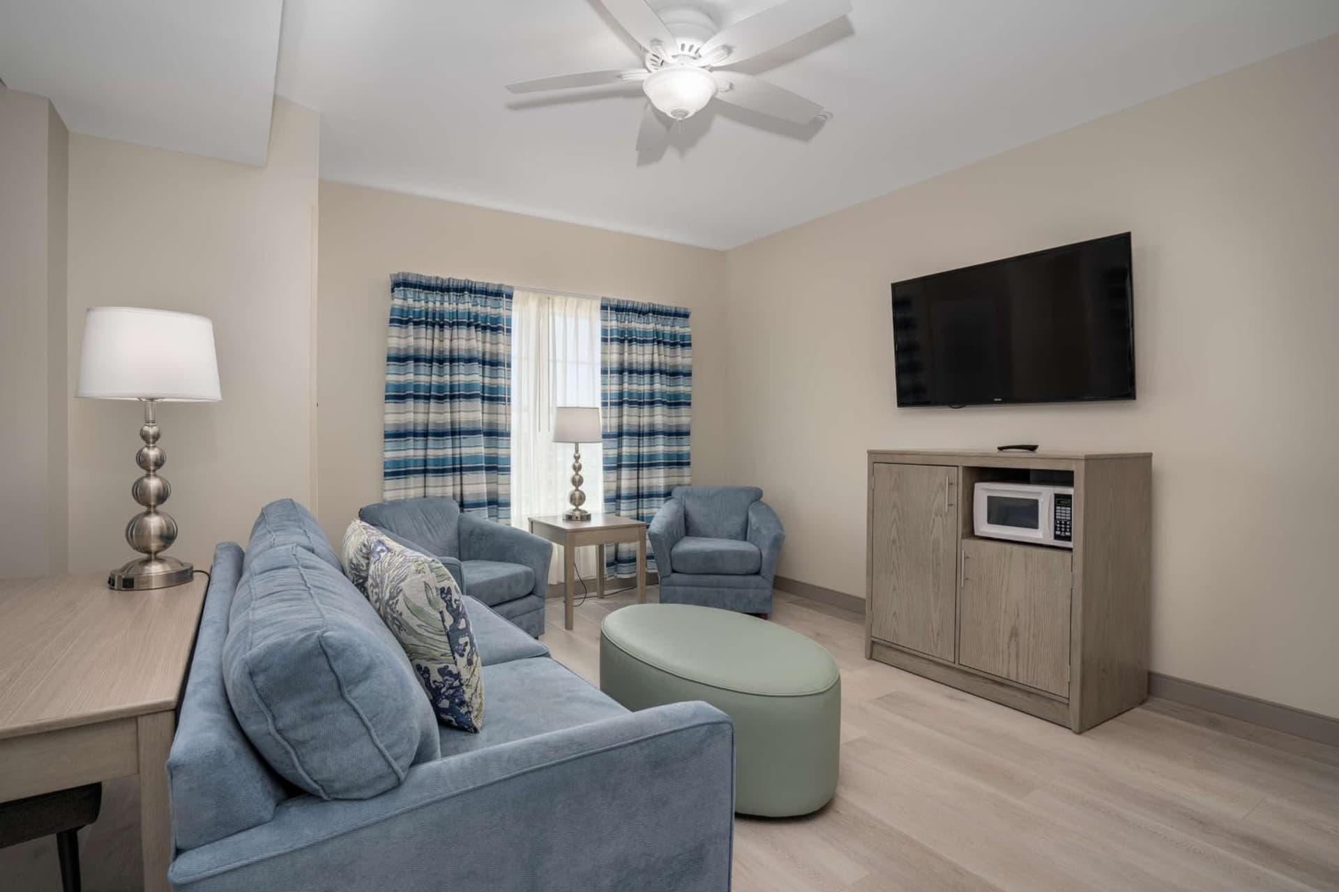 Lighthouse Suites - Best Western Signature Collection gallery photo in Emerald Isle, NC — image 8