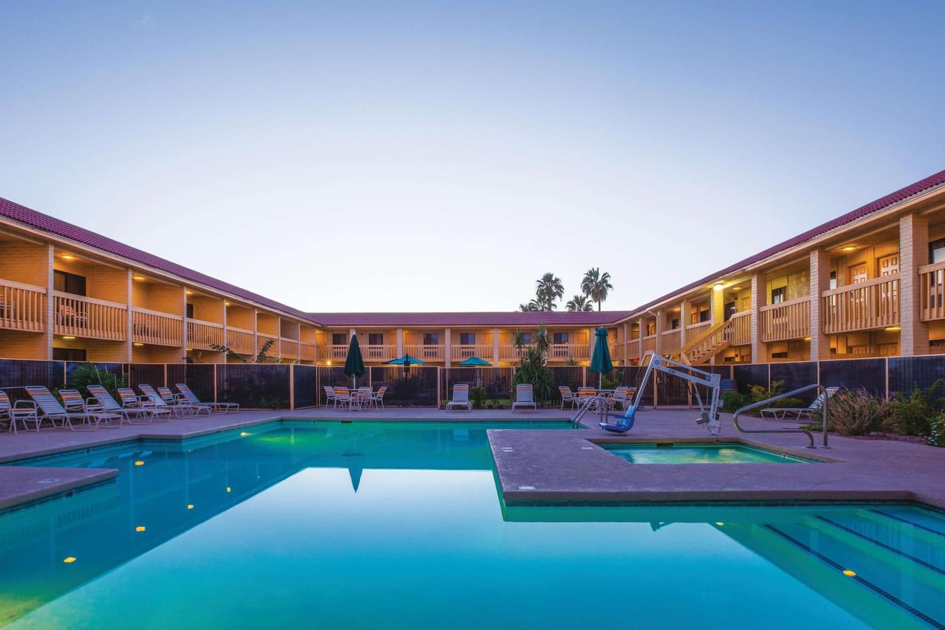 La Quinta Inn by Wyndham Tucson East gallery photo in Tucson, AZ — image 10