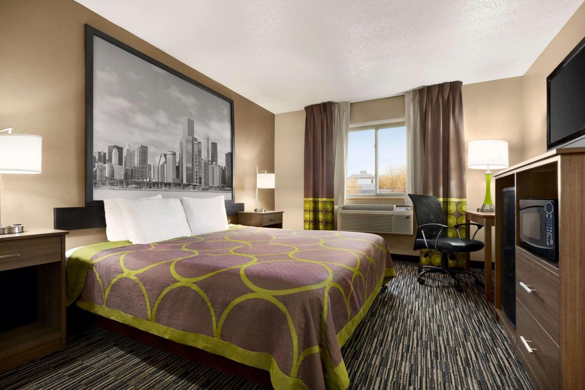 Super 8 by Wyndham Joliet I-55 N/Chicago gallery photo in Joliet, IL — image 24
