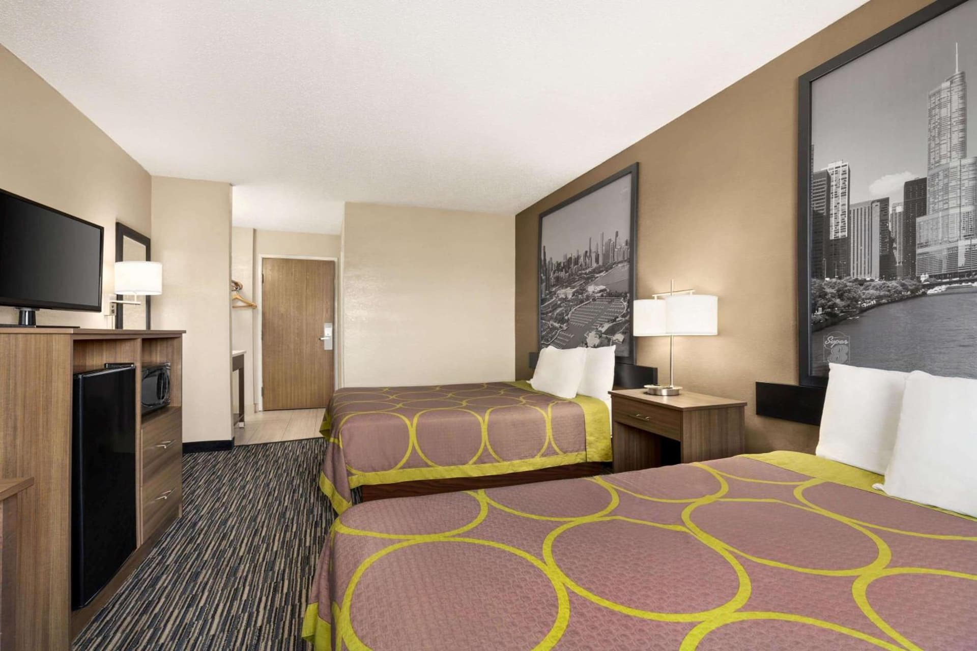 Super 8 by Wyndham Joliet I-55 N/Chicago gallery photo in Joliet, IL — image 43