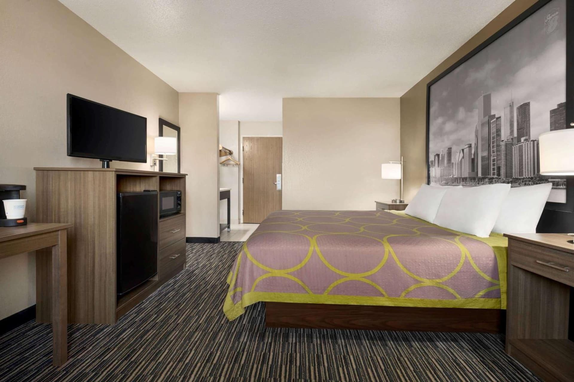 Super 8 by Wyndham Joliet I-55 N/Chicago gallery photo in Joliet, IL — image 6
