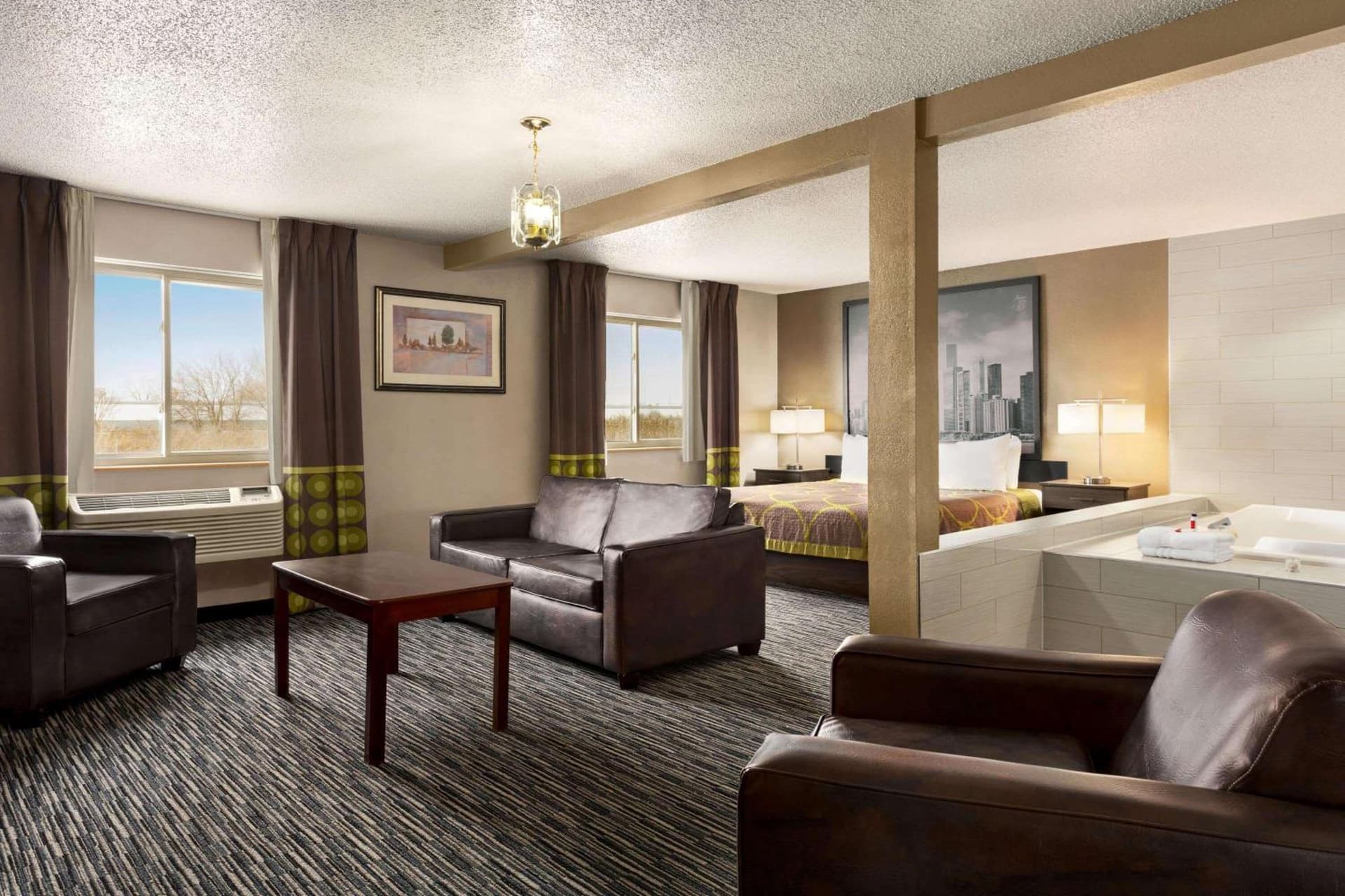 Super 8 by Wyndham Joliet I-55 N/Chicago gallery photo in Joliet, IL — image 12