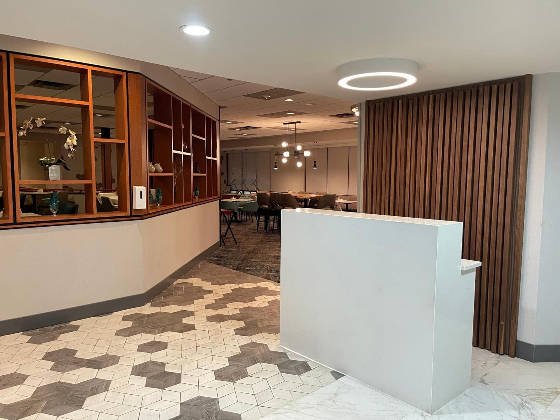 Holiday Inn Martinsburg by IHG interior in Martinsburg, WV — gallery photo 2