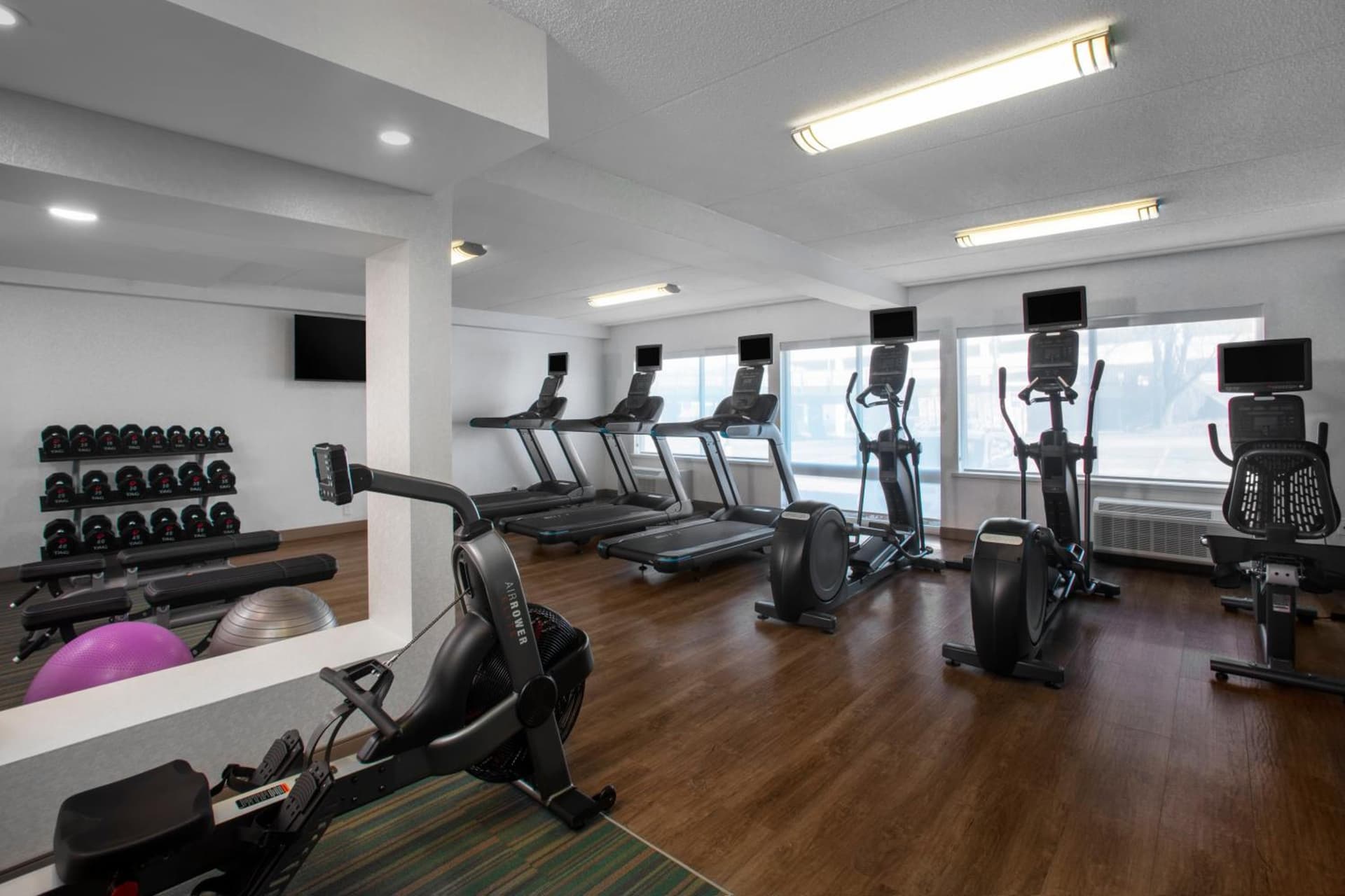 Holiday Inn Express Charleston-Civic Center by IHG gallery photo in Charleston, WV — image 5