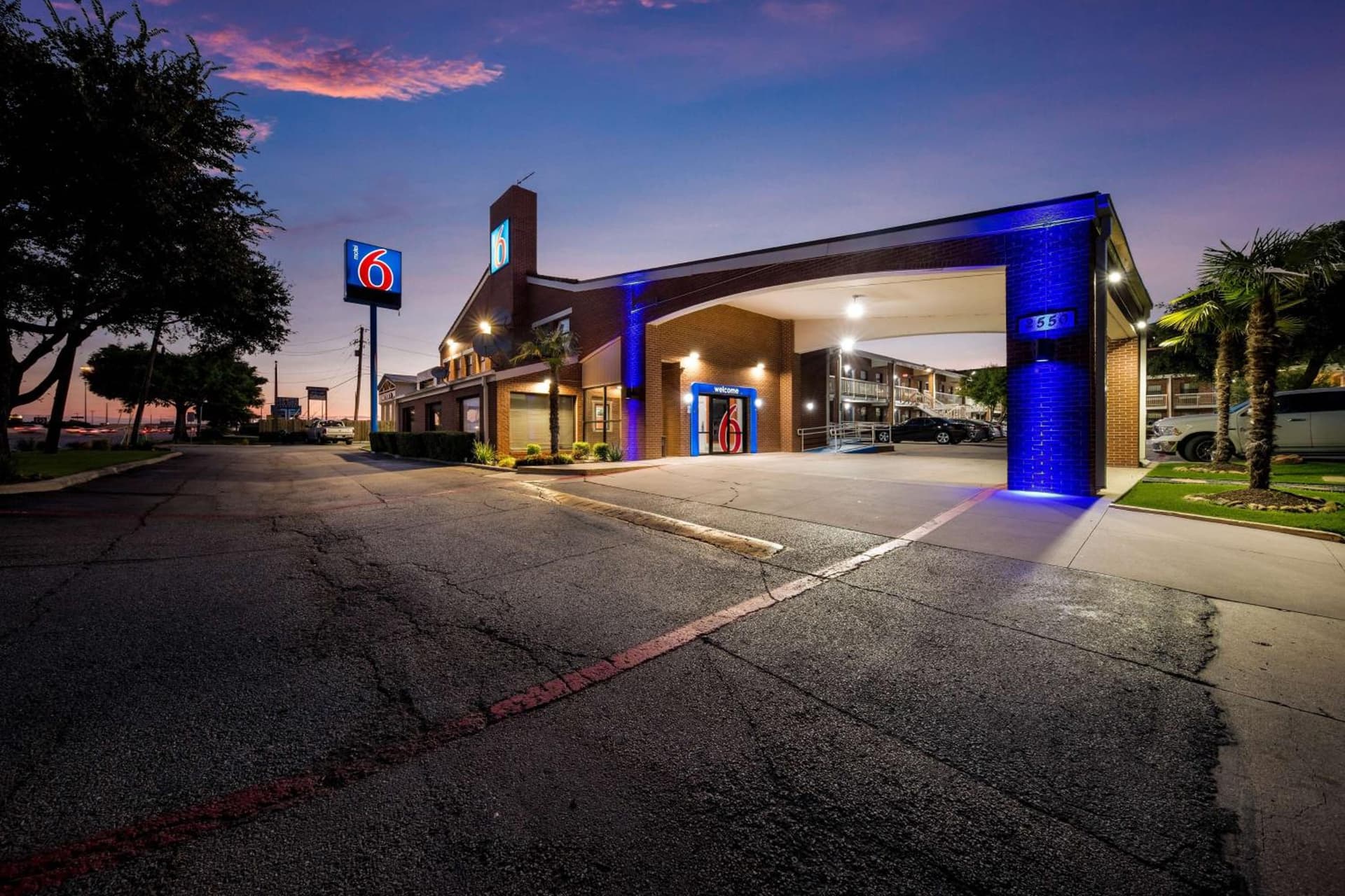 Motel 6-Plano, TX - Plano Northeast gallery photo in Plano, TX — image 11