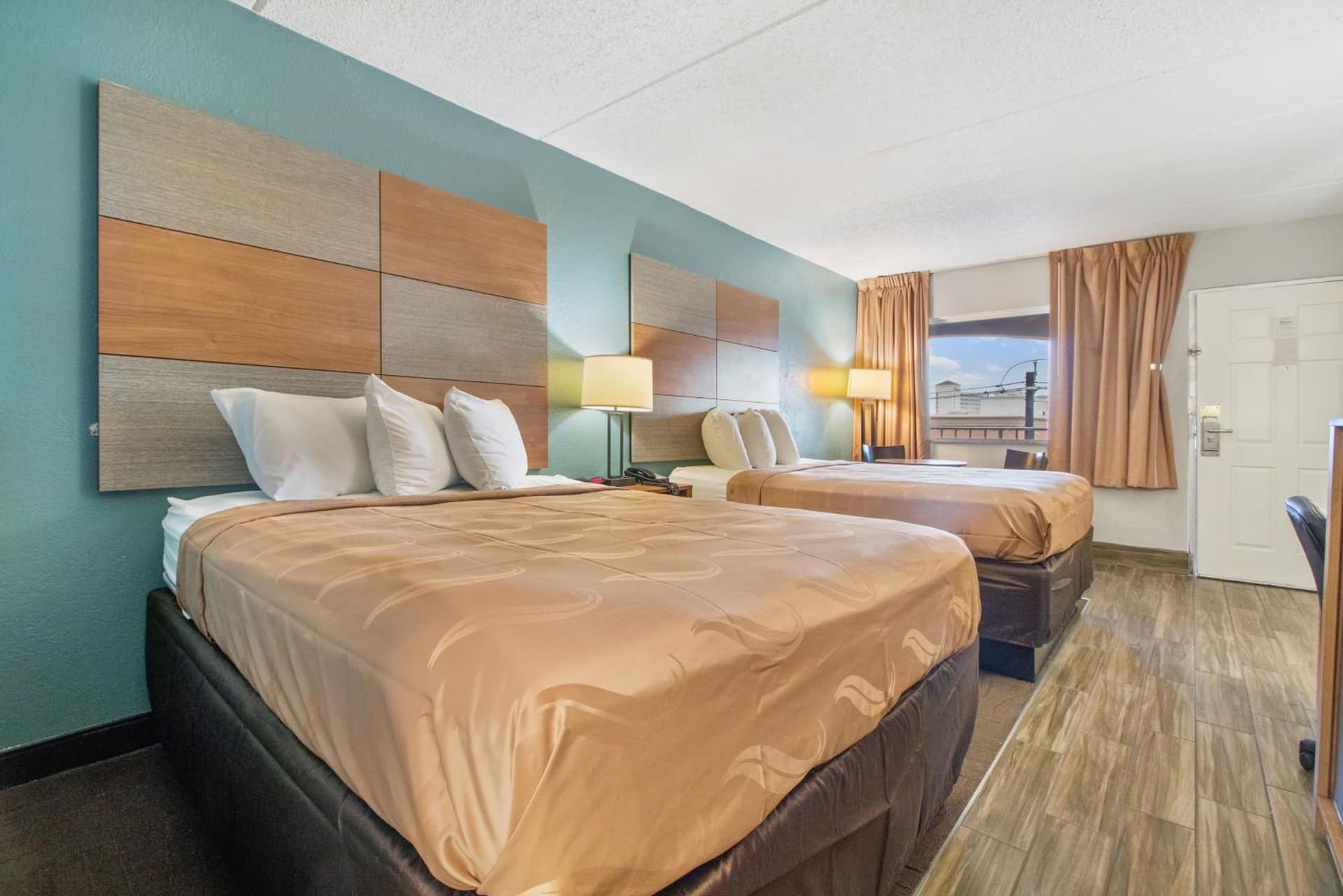 Beachfront Palms Resort Galveston, an Ascend Collection Hotel gallery photo in Galveston, TX — image 53