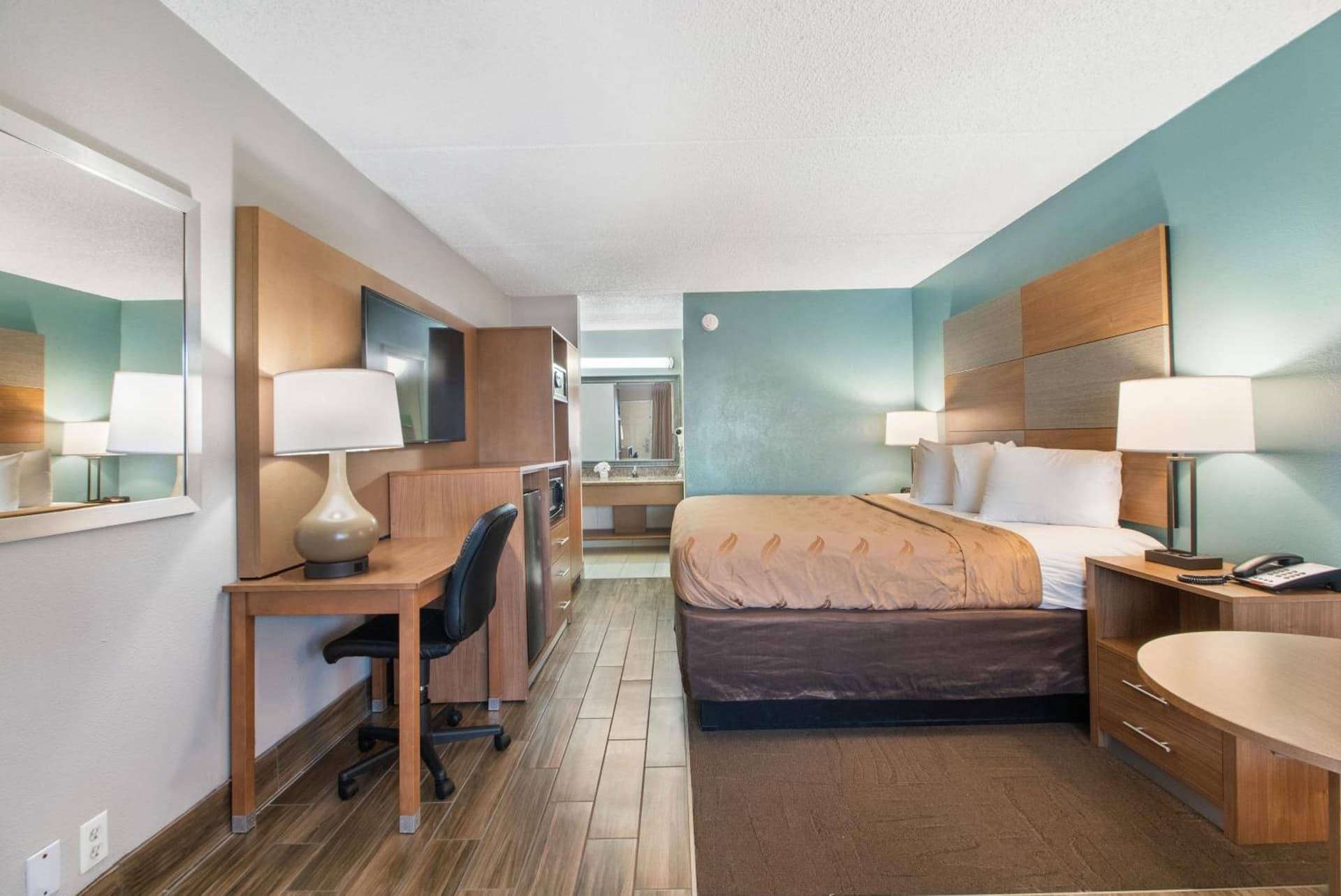 Beachfront Palms Resort Galveston, an Ascend Collection Hotel gallery photo in Galveston, TX — image 9