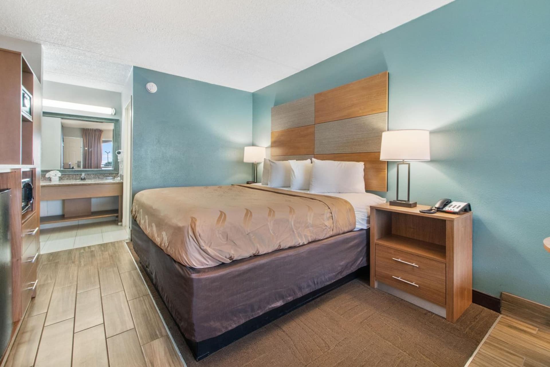 Beachfront Palms Resort Galveston, an Ascend Collection Hotel gallery photo in Galveston, TX — image 64