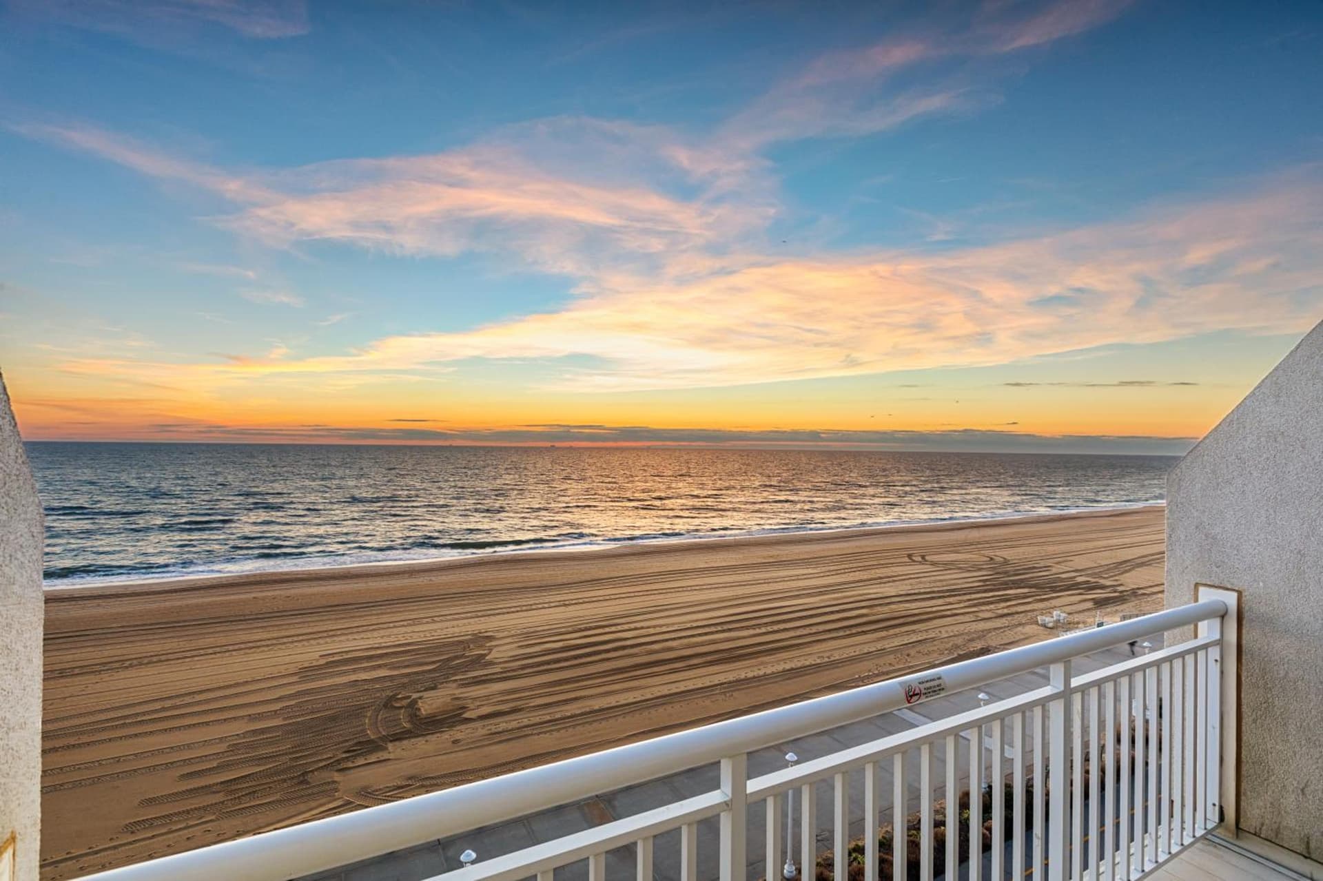 Ocean Sands Resort, Oceanfront, Virginia Beach by Vacatia gallery photo in Virginia Beach, VA — image 45