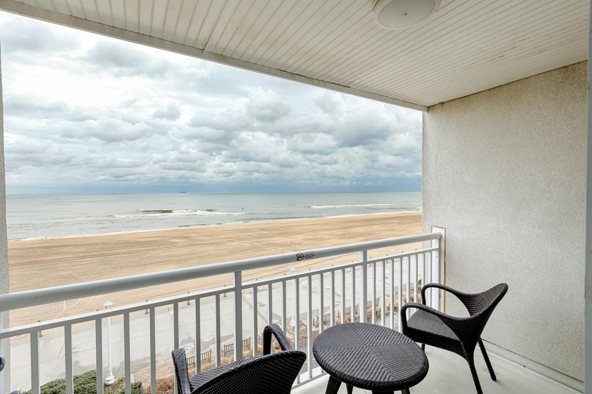 Ocean Sands Resort, Oceanfront, Virginia Beach by Vacatia gallery photo in Virginia Beach, VA — image 29