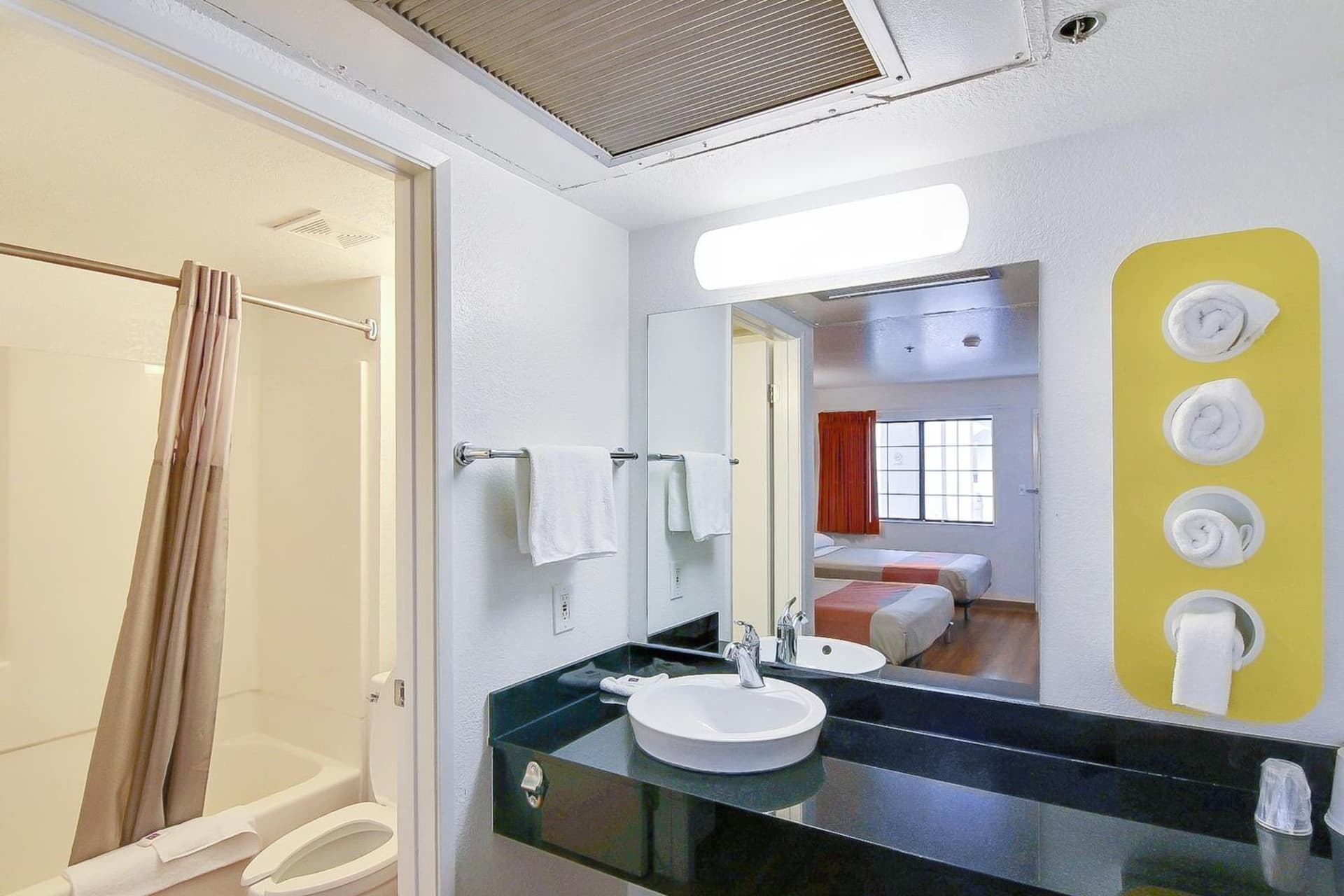 Motel 6-Thousand Oaks, CA gallery photo in Thousand Oaks, CA — image 31