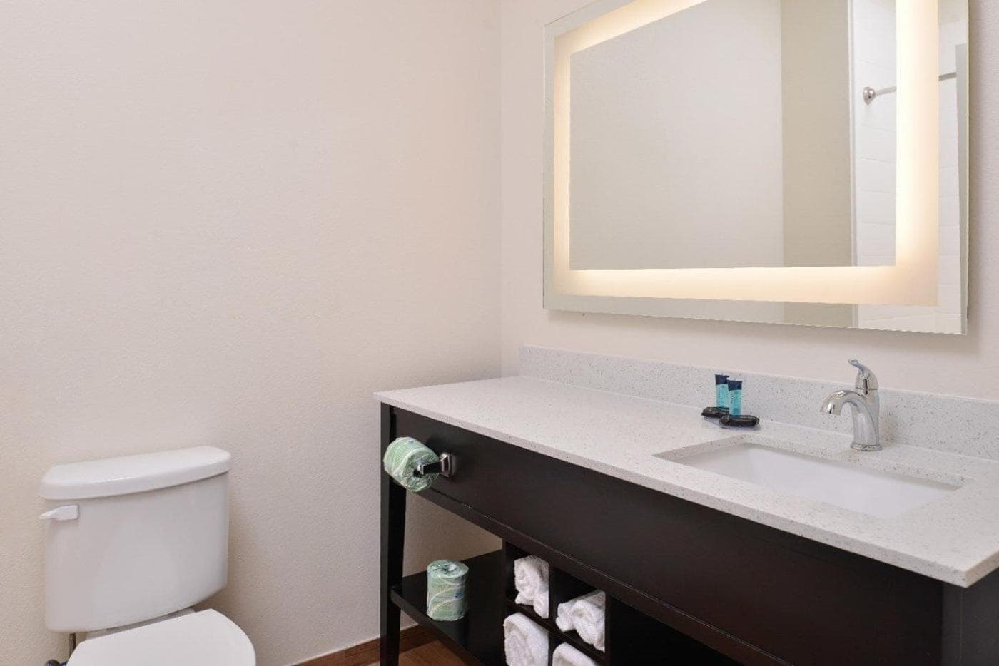 Crystal Inn & Suites IAH Humble property views in Humble, TX — gallery photo 3