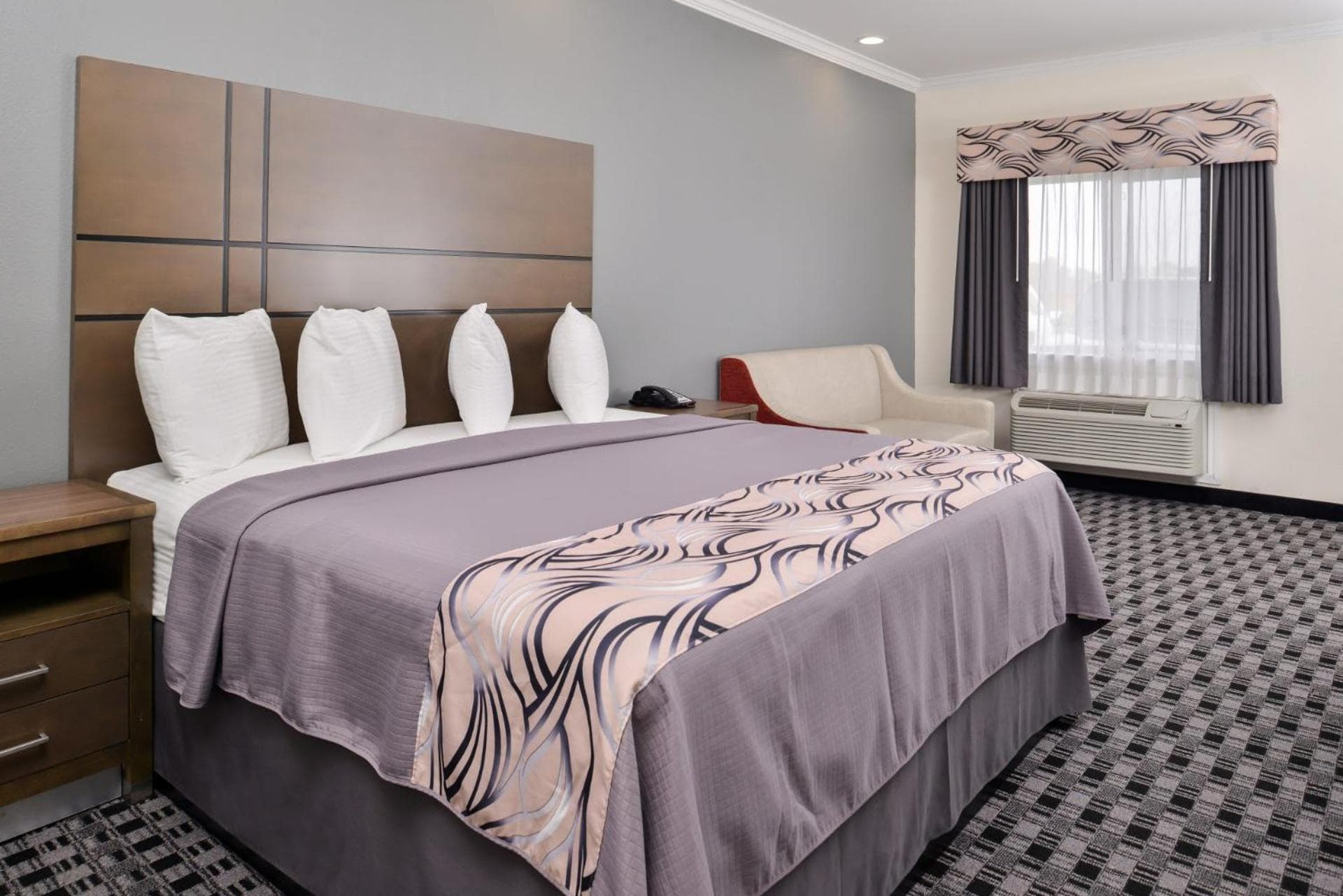 Crystal Inn & Suites IAH Humble property views in Humble, TX — gallery photo 3