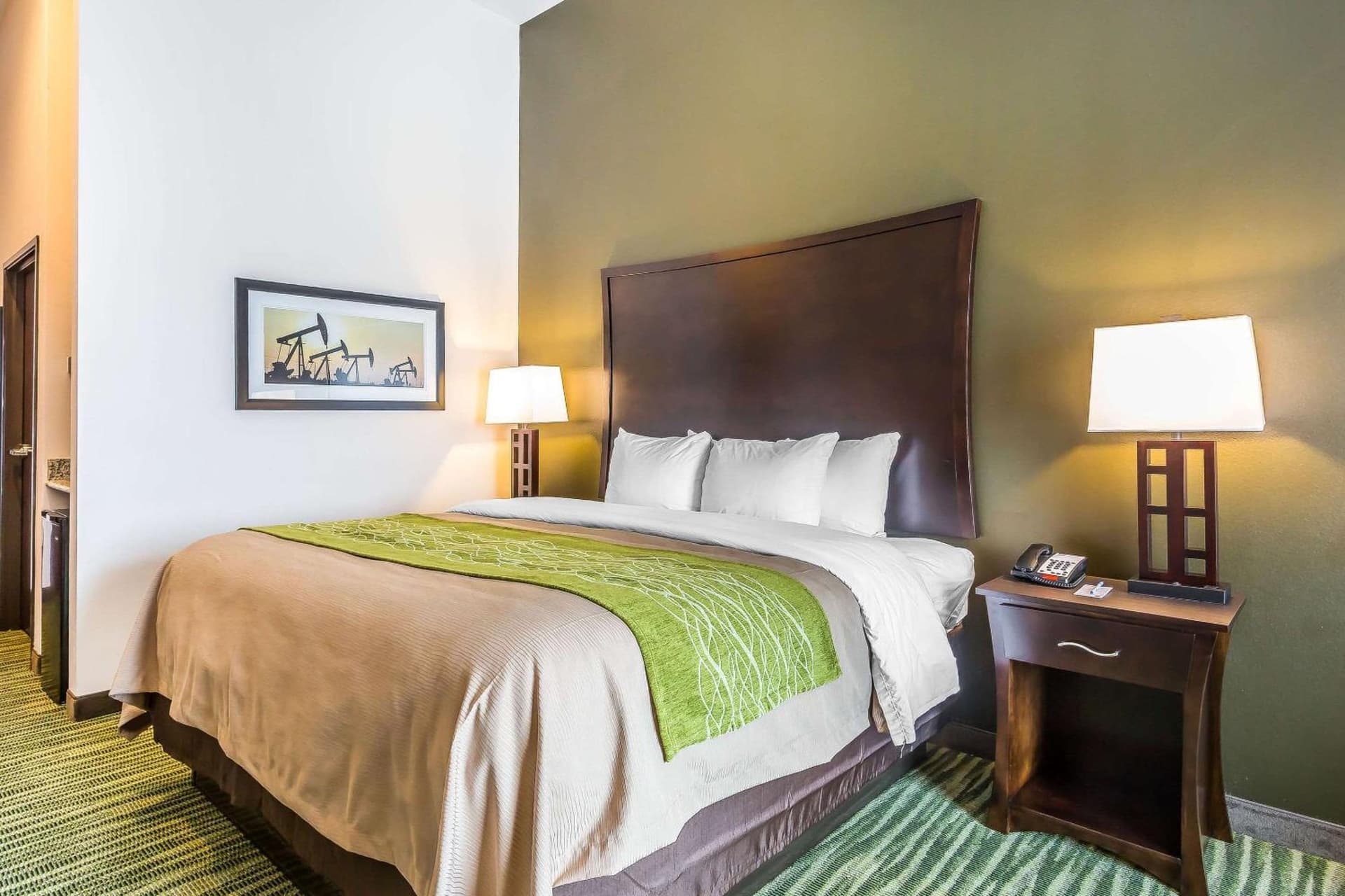 Comfort Inn & Suites Moore - Oklahoma City interior in Moore, OK — gallery photo 2