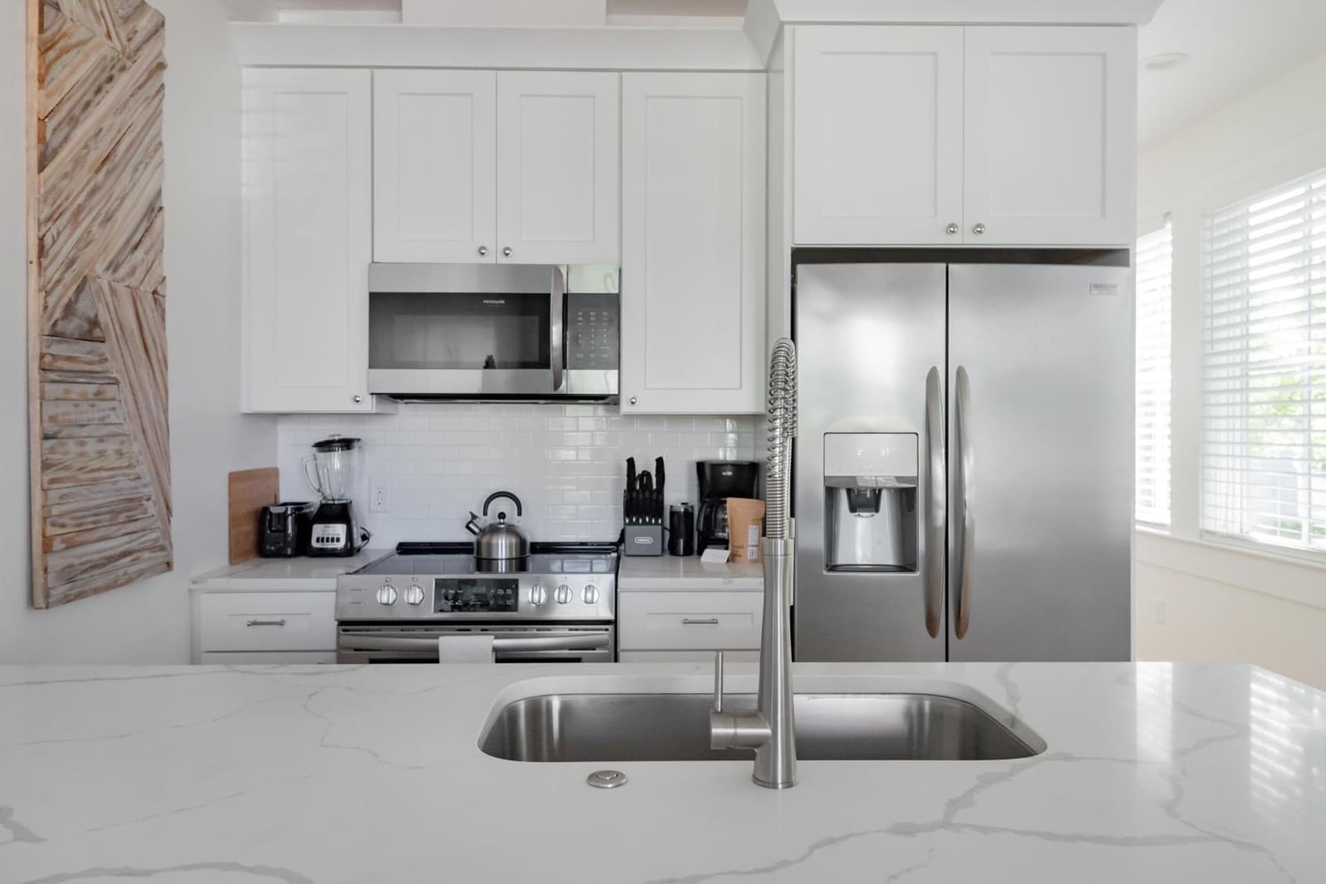 The Quarters on Spring interior in Charleston, SC — gallery photo 2