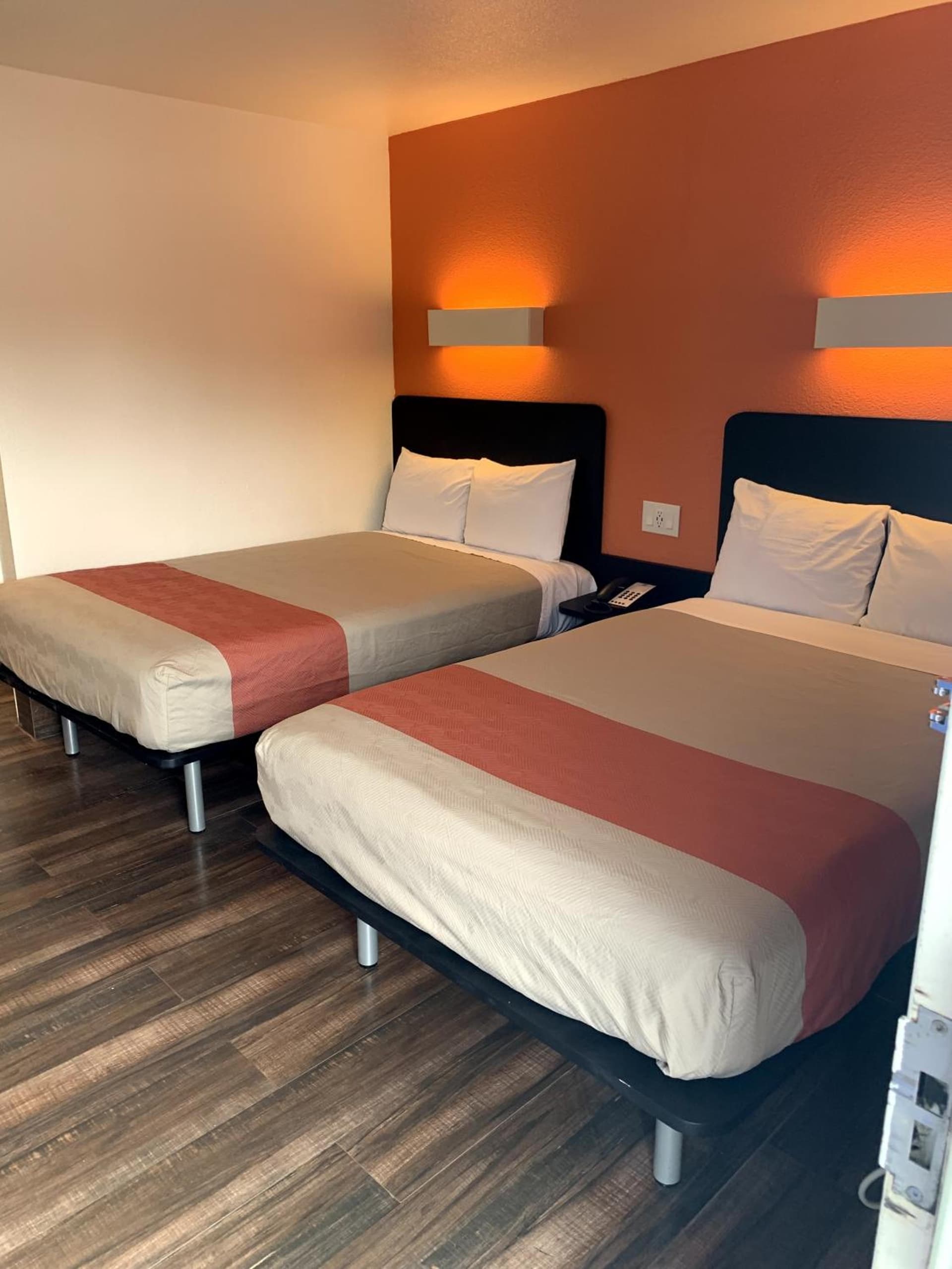Motel 6-Fremont, CA - South gallery photo in Fremont, CA — image 7