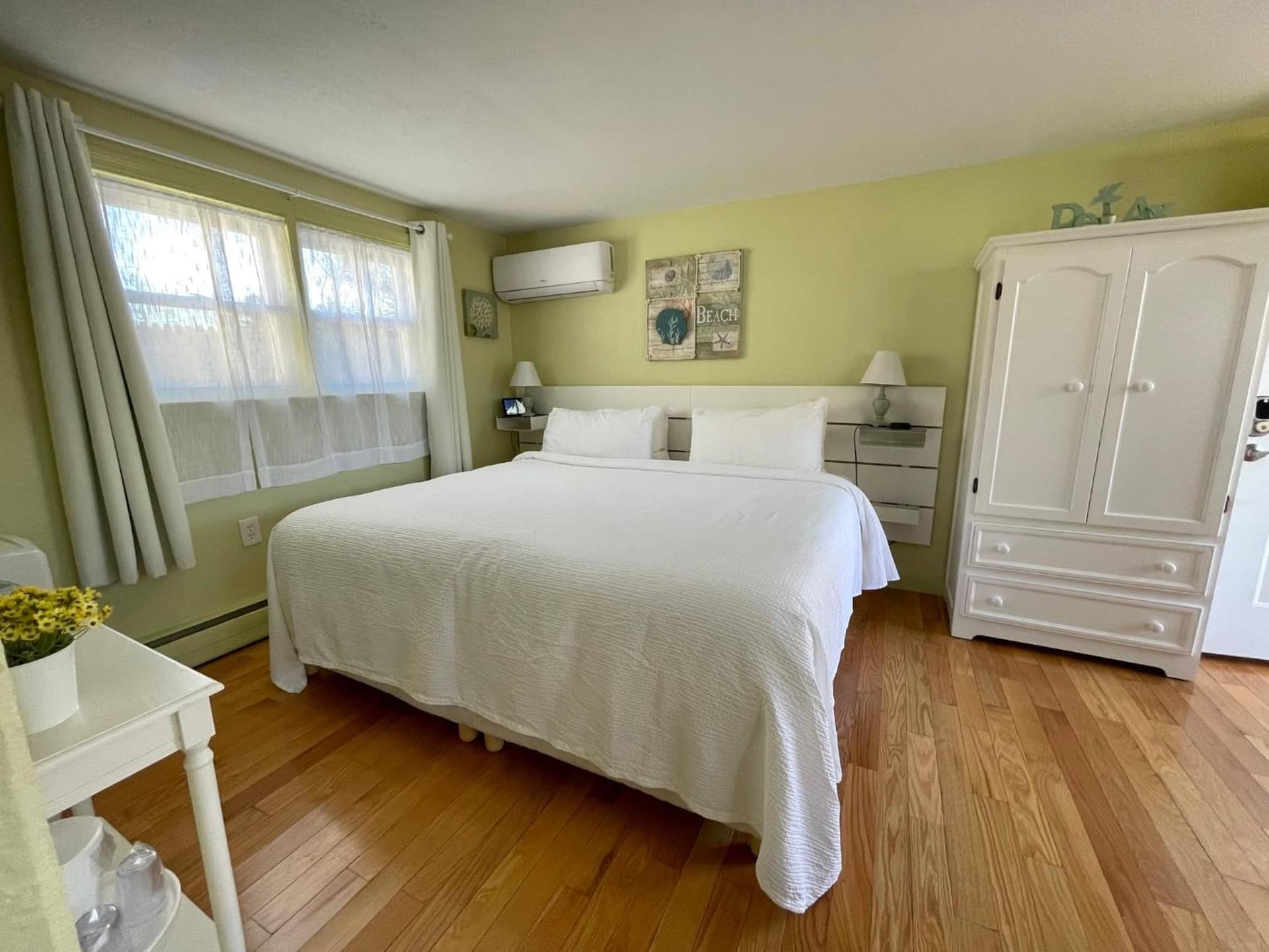 The Escape Inn gallery photo in South Yarmouth, MA — image 88