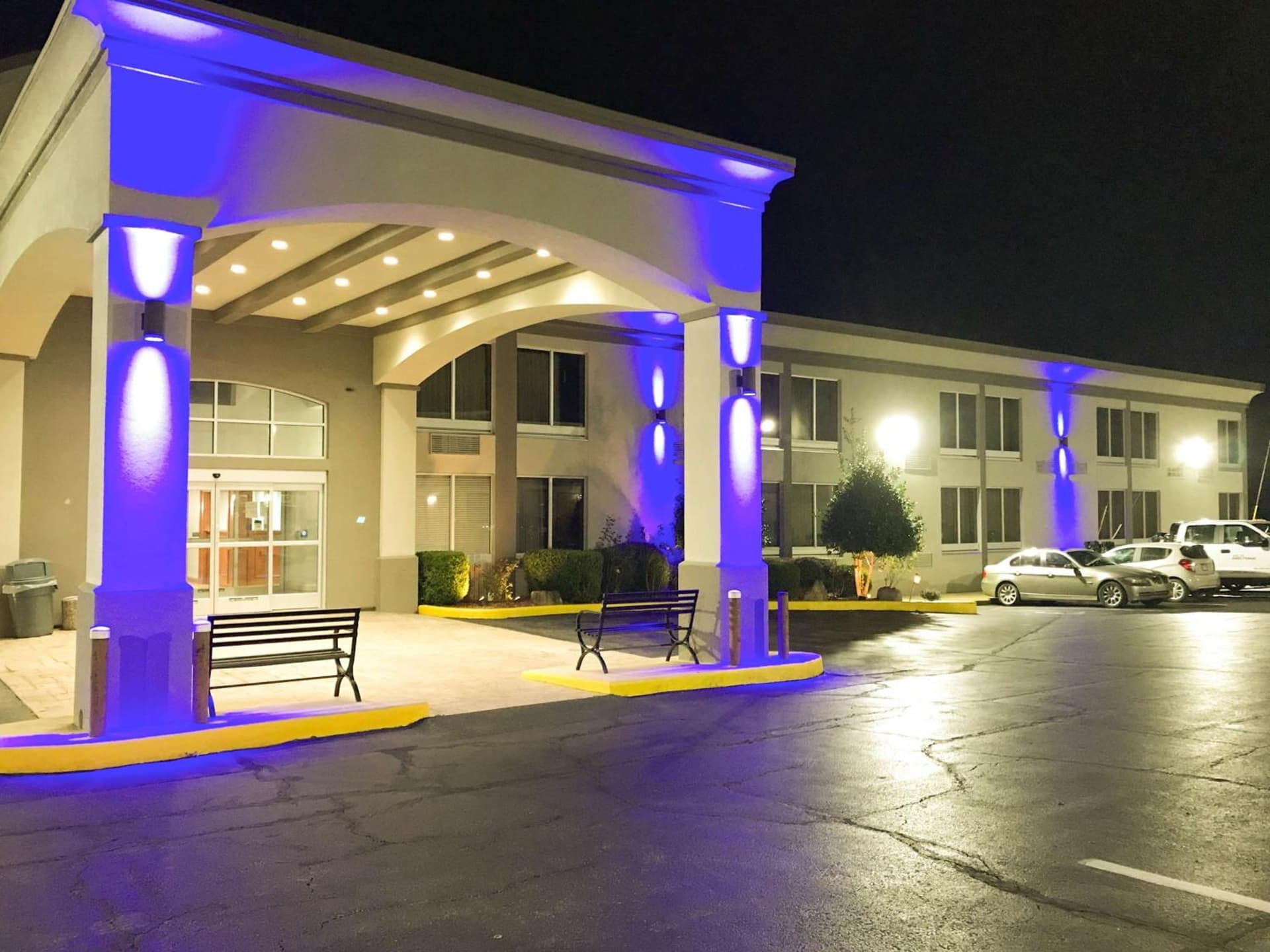 Studio 6 Suites Tupelo, MS interior in Tupelo, MS — gallery photo 2