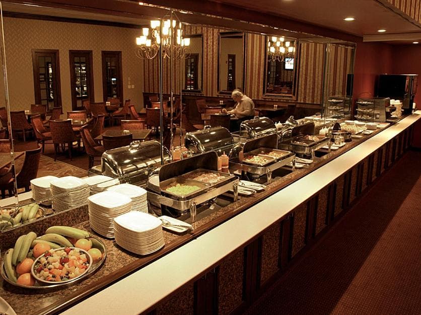 Salvatores Grand Hotel gallery photo in Williamsville, NY — image 17