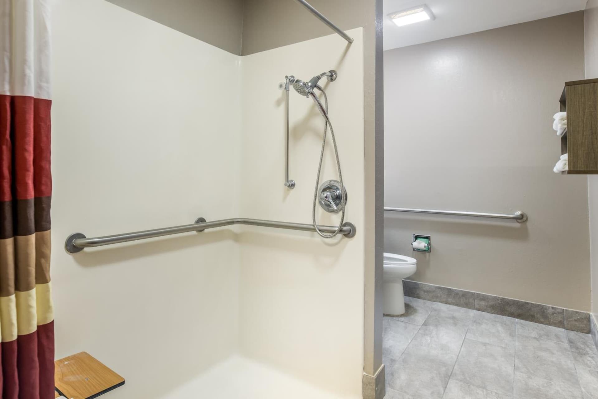 Red Roof Inn PLUS+ & Suites Savannah – I-95 gallery photo in Savannah, GA — image 27