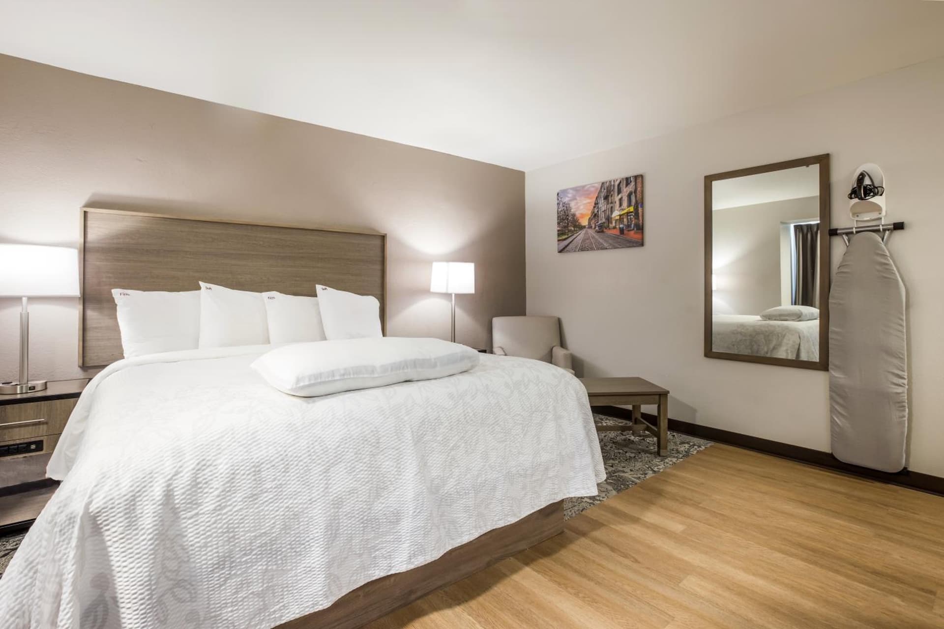 Red Roof Inn PLUS+ & Suites Savannah – I-95 gallery photo in Savannah, GA — image 33
