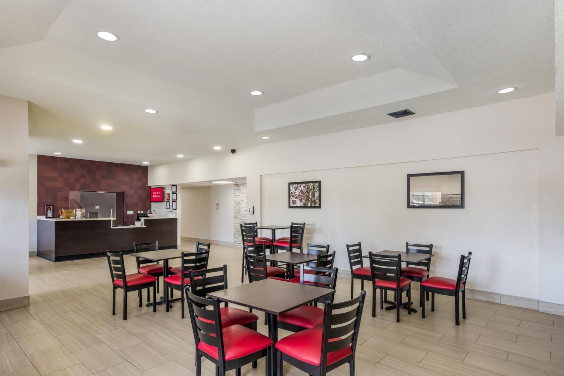 Red Roof Inn PLUS+ & Suites Savannah – I-95 gallery photo in Savannah, GA — image 14