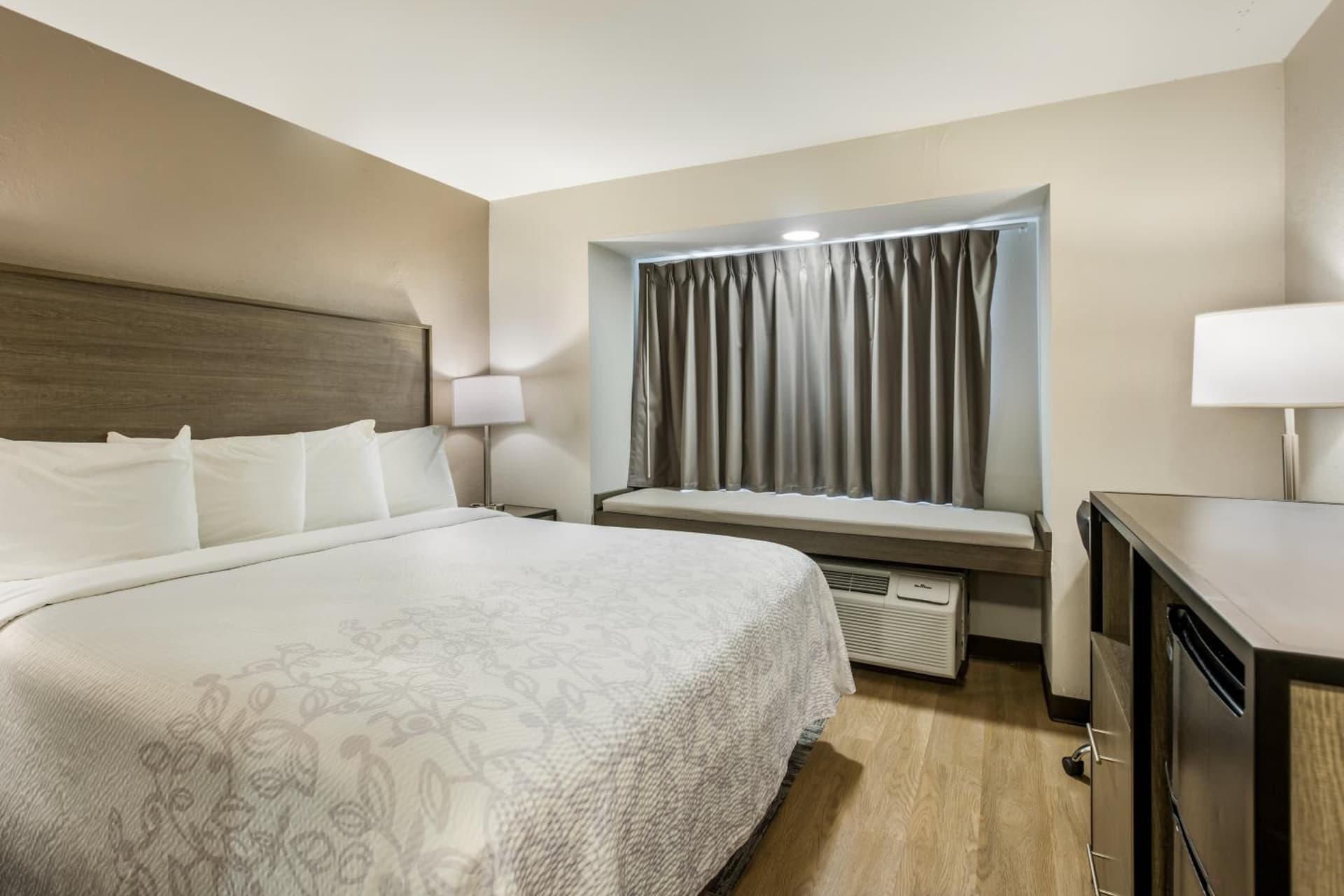Red Roof Inn PLUS+ & Suites Savannah – I-95 gallery photo in Savannah, GA — image 19