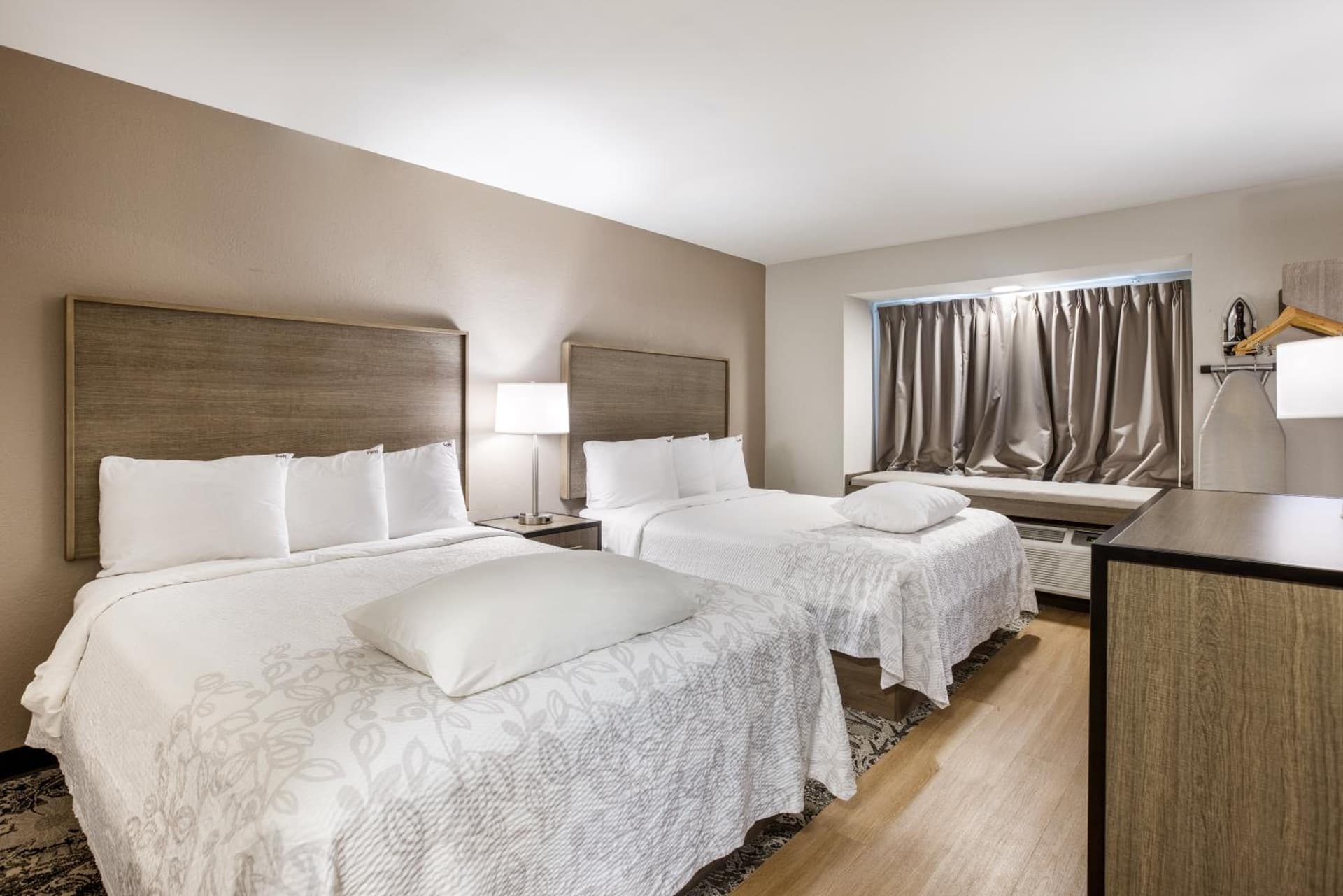 Red Roof Inn PLUS+ & Suites Savannah – I-95 gallery photo in Savannah, GA — image 5