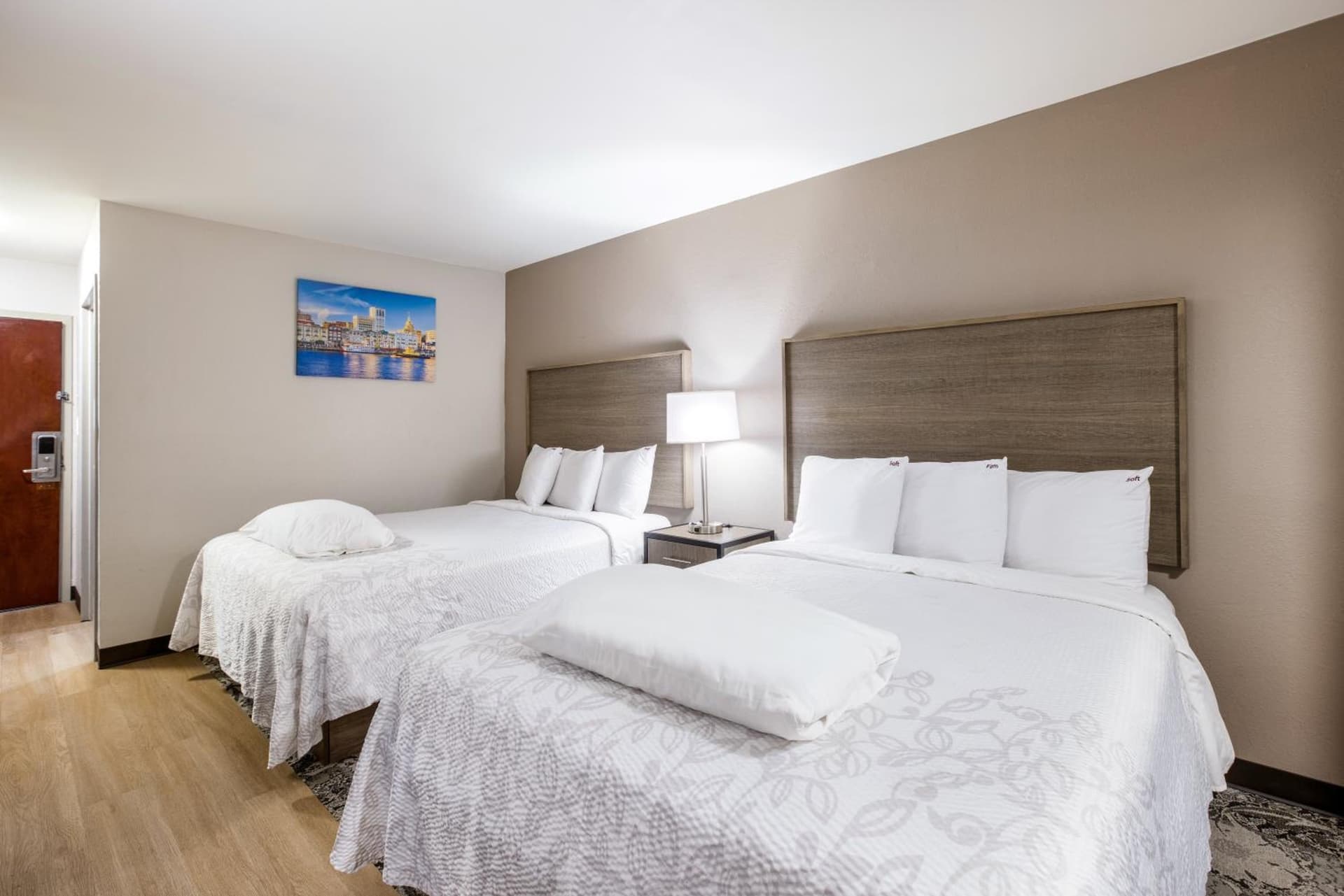 Red Roof Inn PLUS+ & Suites Savannah – I-95 gallery photo in Savannah, GA — image 10