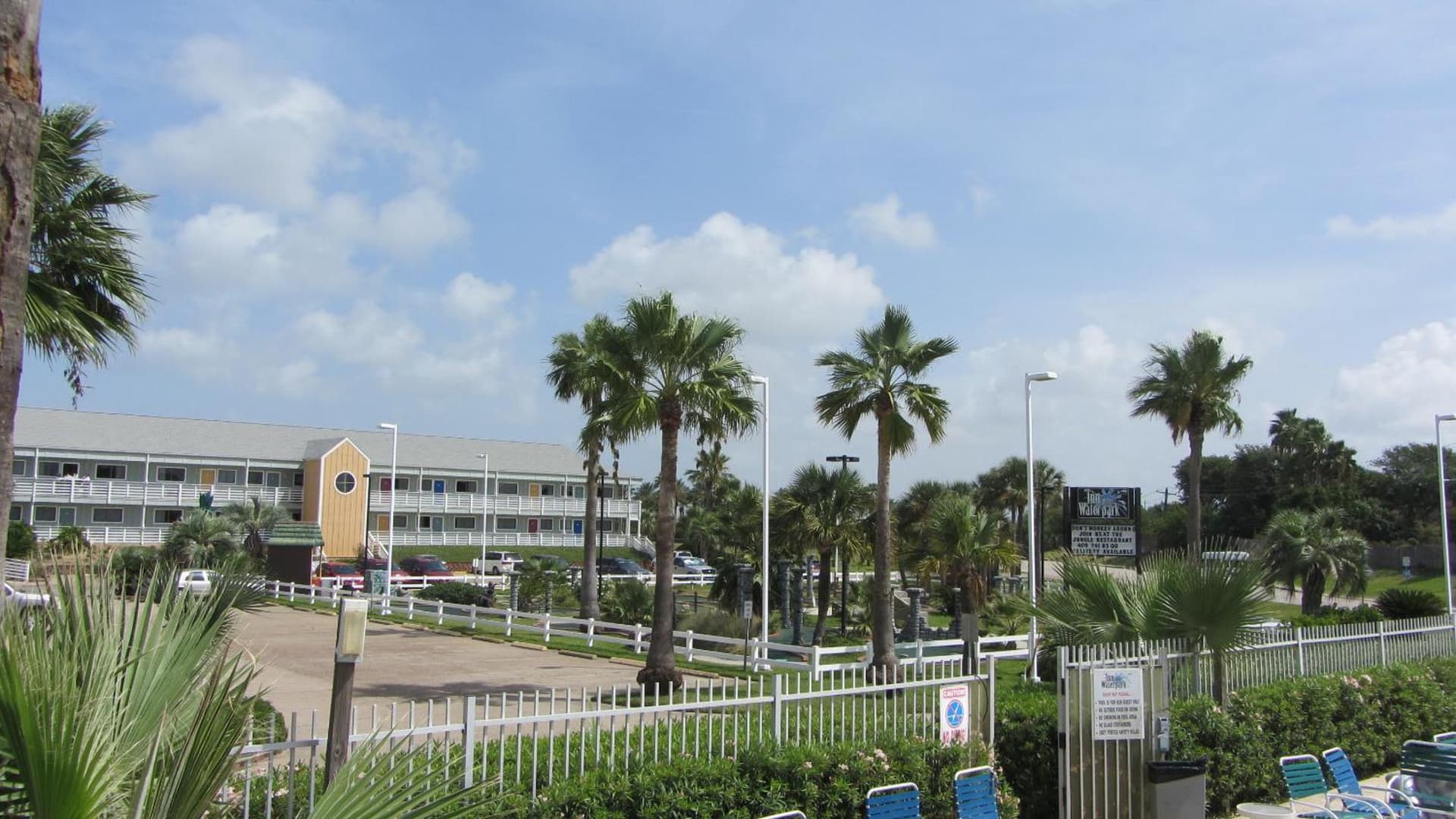 Inn at the Waterpark gallery photo in Galveston, TX — image 12