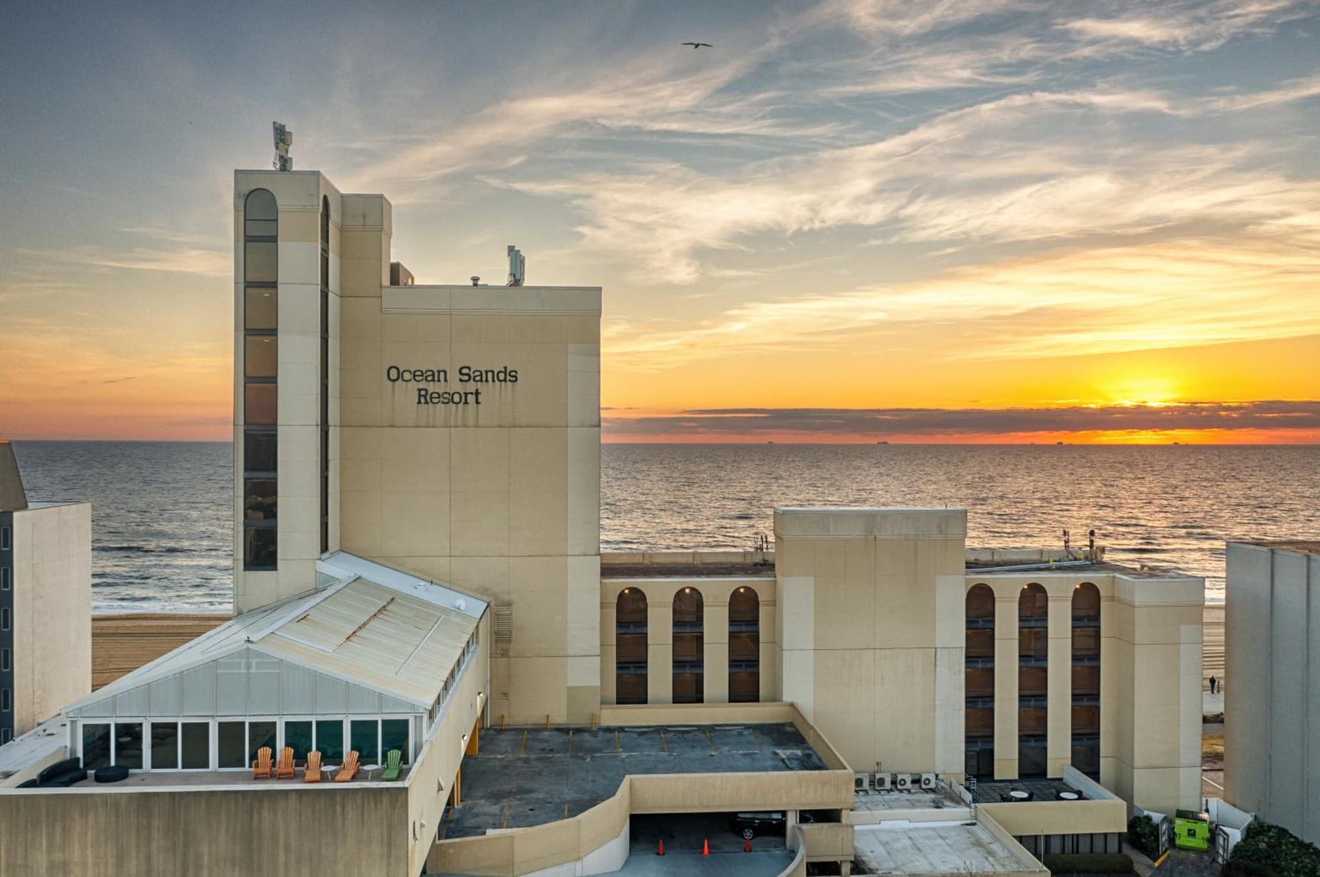 Ocean Sands Resort, Oceanfront, Virginia Beach by Vacatia gallery photo in Virginia Beach, VA — image 25