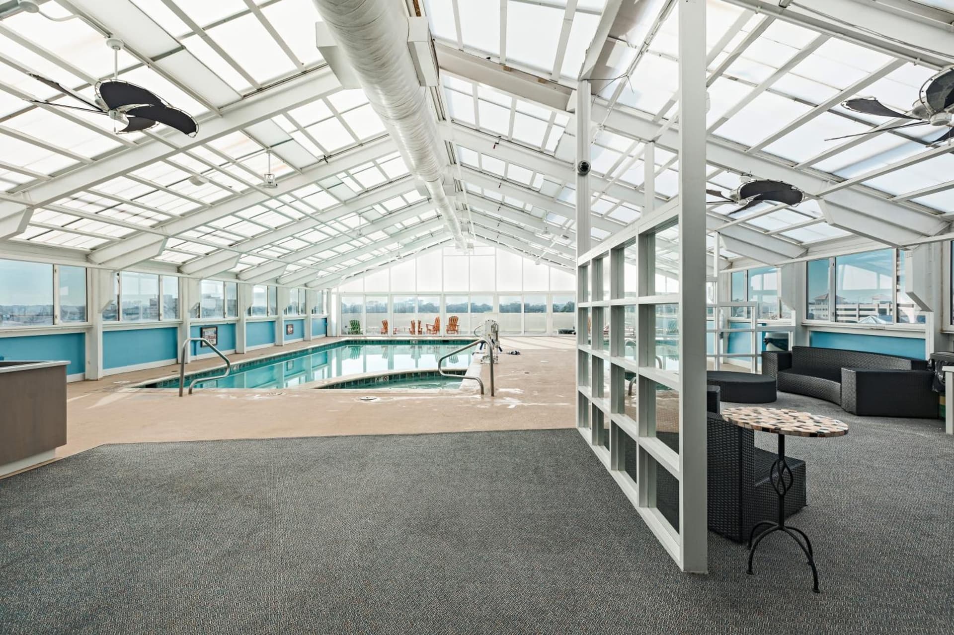 Ocean Sands Resort, Oceanfront, Virginia Beach by Vacatia gallery photo in Virginia Beach, VA — image 40