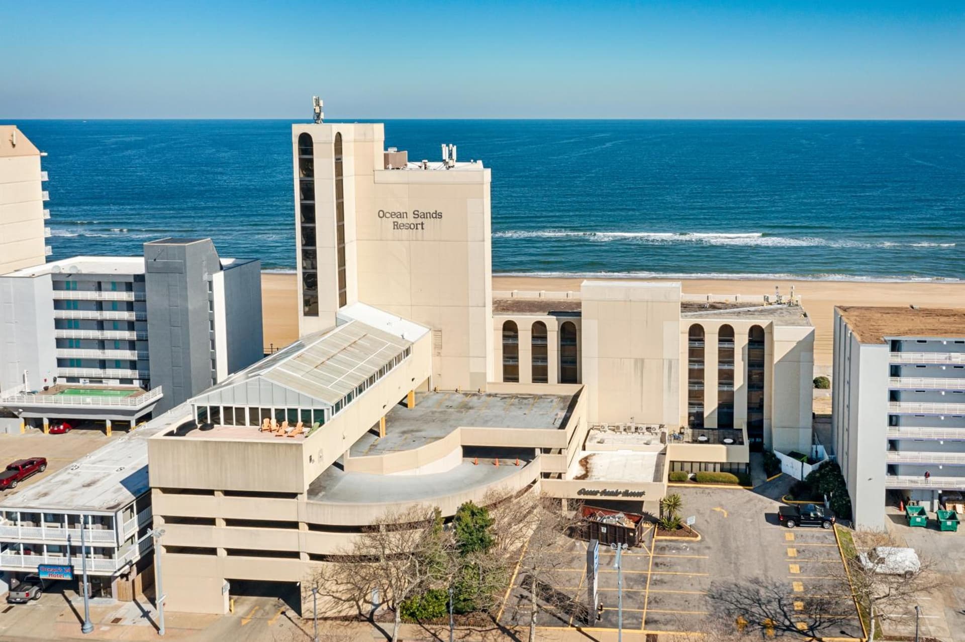 Ocean Sands Resort, Oceanfront, Virginia Beach by Vacatia gallery photo in Virginia Beach, VA — image 23