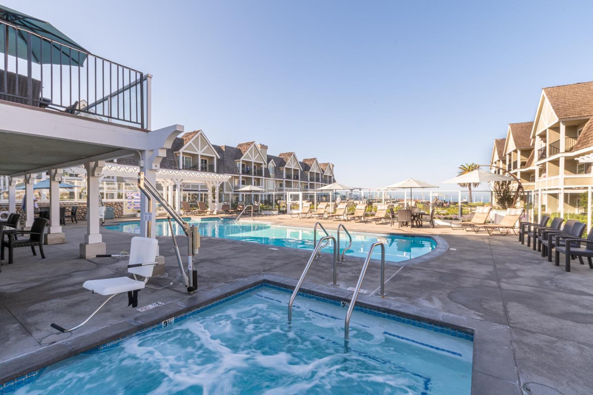 Carlsbad Inn Beach Resort property views in Carlsbad, CA — gallery photo 3