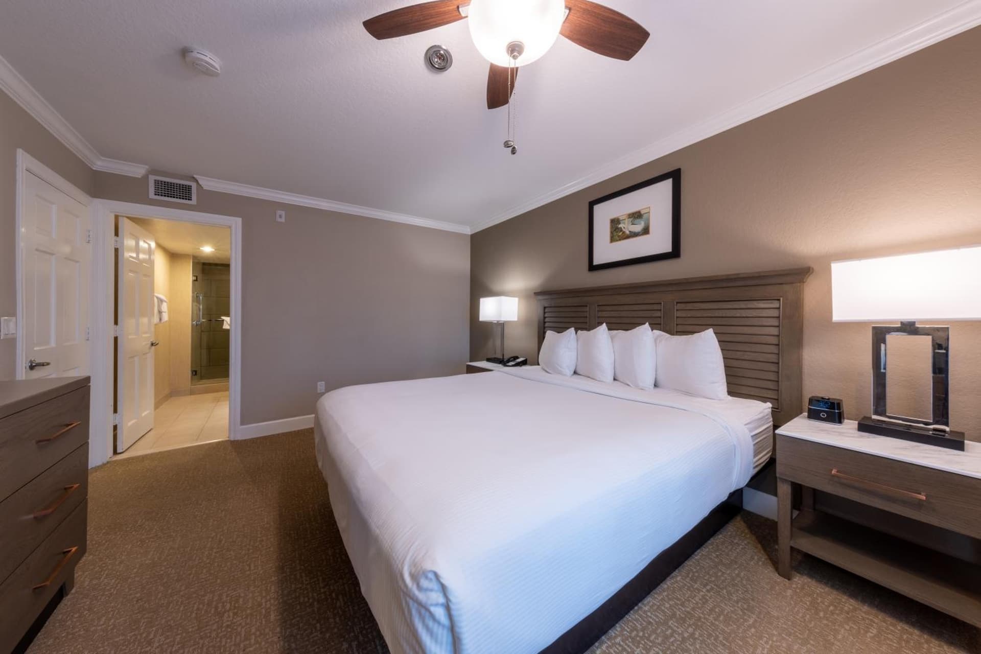 Carlsbad Inn Beach Resort property views in Carlsbad, CA — gallery photo 3