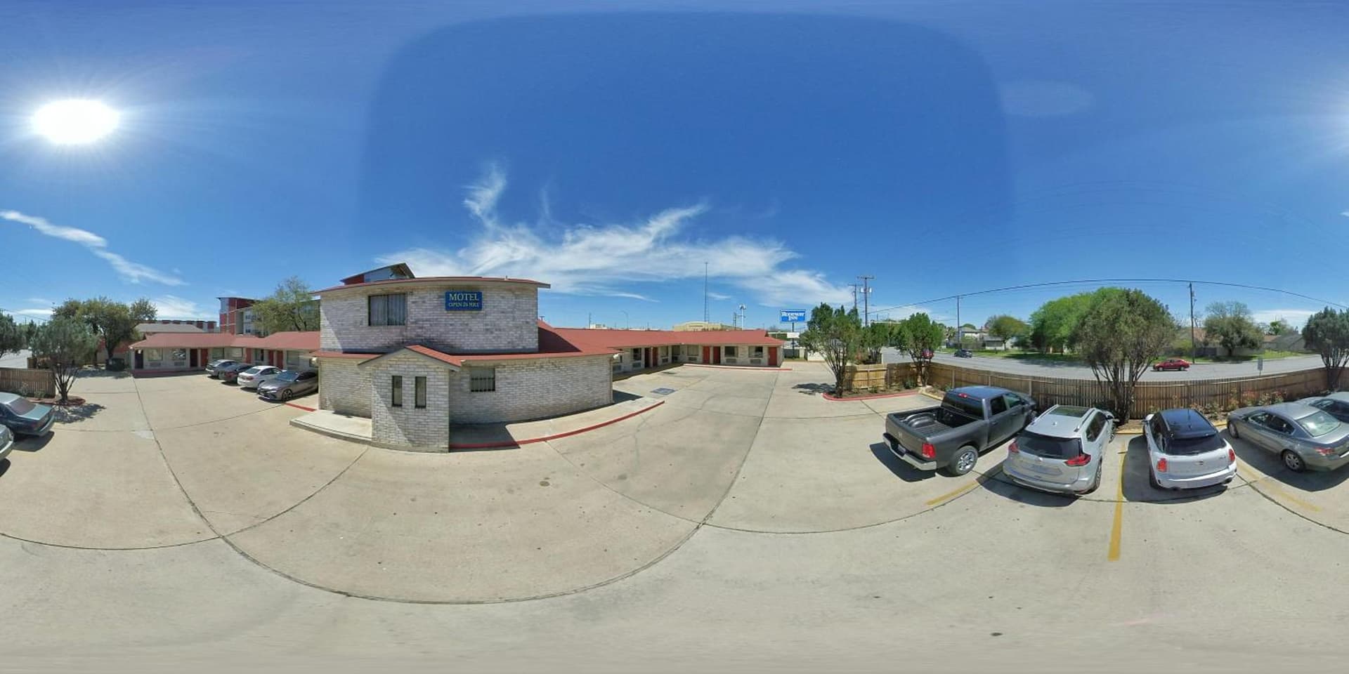 River Inn Motel interior in San Antonio, TX — gallery photo 2