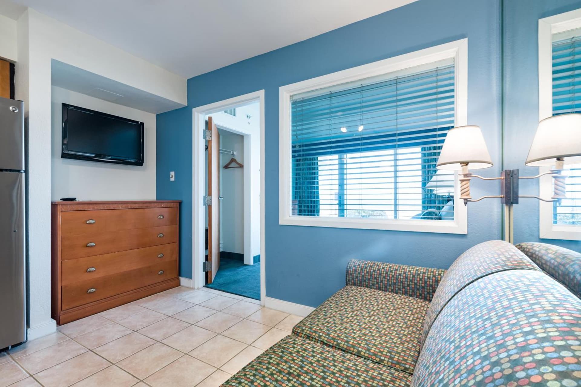 Ocean Sands Resort, Oceanfront, Virginia Beach by Vacatia gallery photo in Virginia Beach, VA — image 33