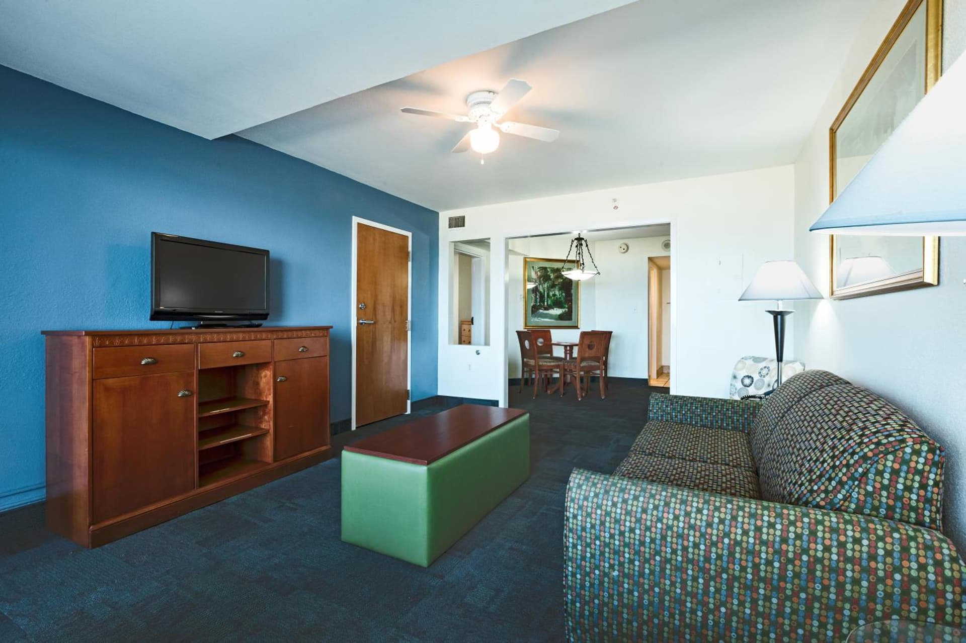 Ocean Sands Resort, Oceanfront, Virginia Beach by Vacatia gallery photo in Virginia Beach, VA — image 5