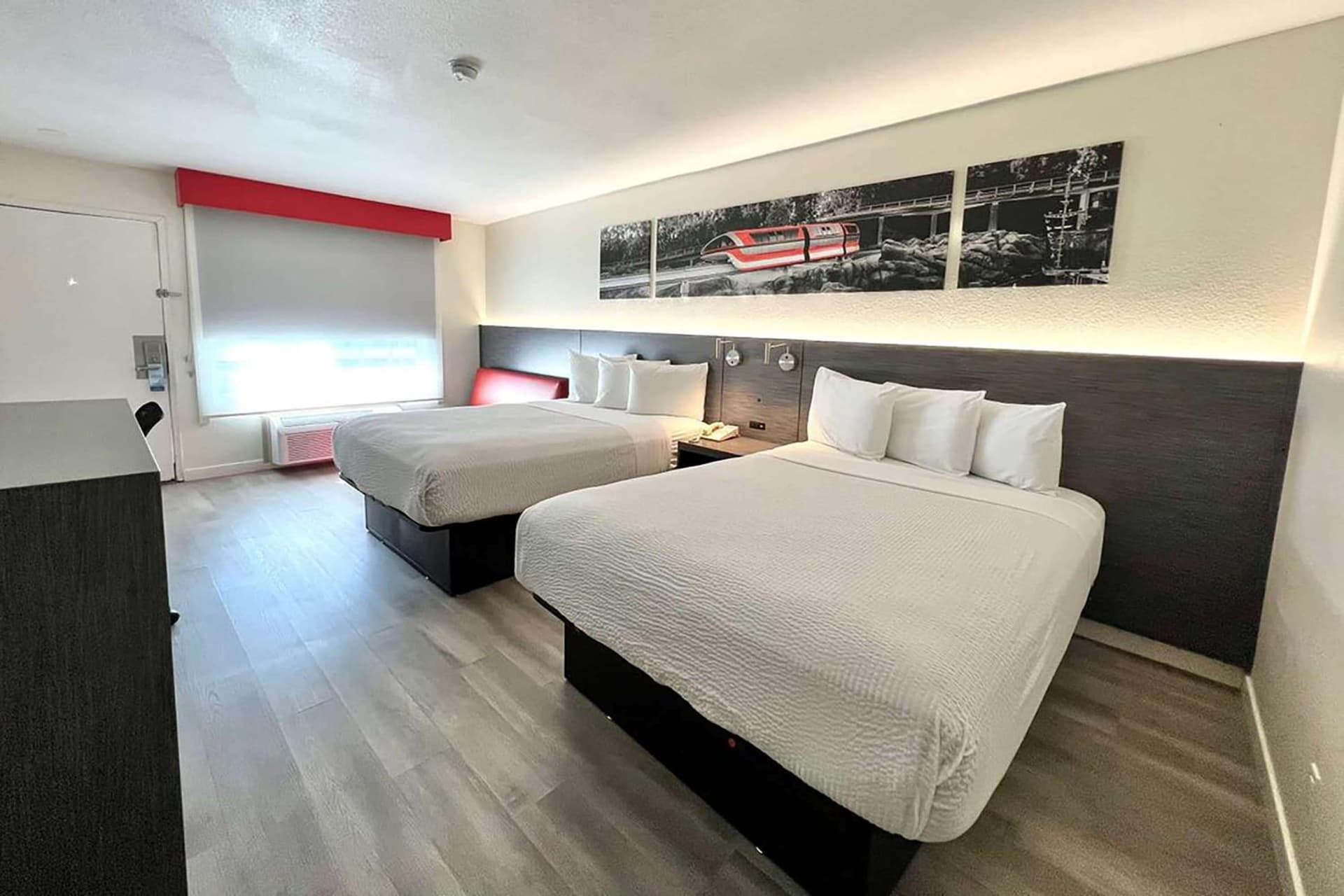 Ramada by Wyndham Anaheim Convention Center gallery photo in Anaheim, CA — image 4