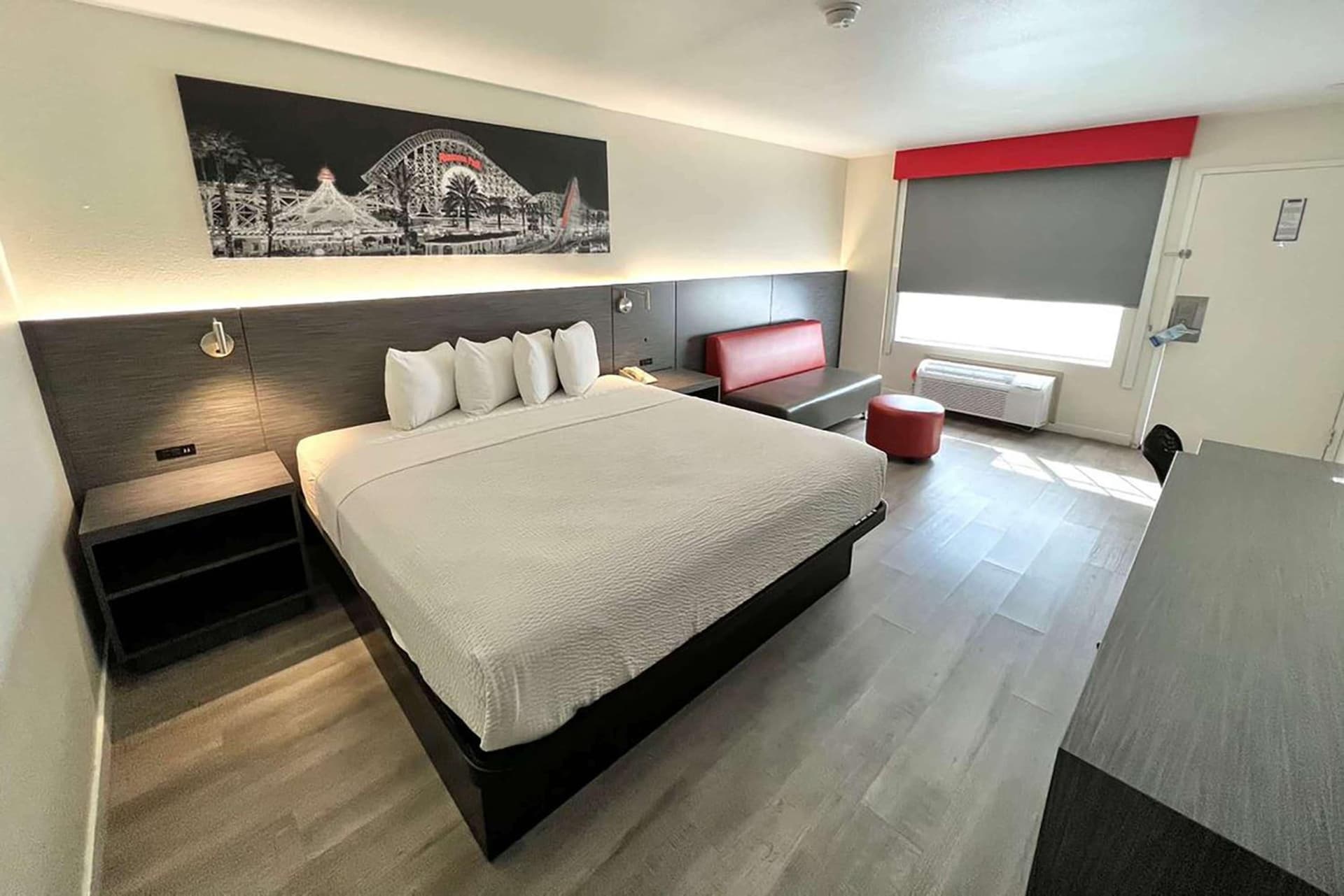 Ramada by Wyndham Anaheim Convention Center gallery photo in Anaheim, CA — image 70