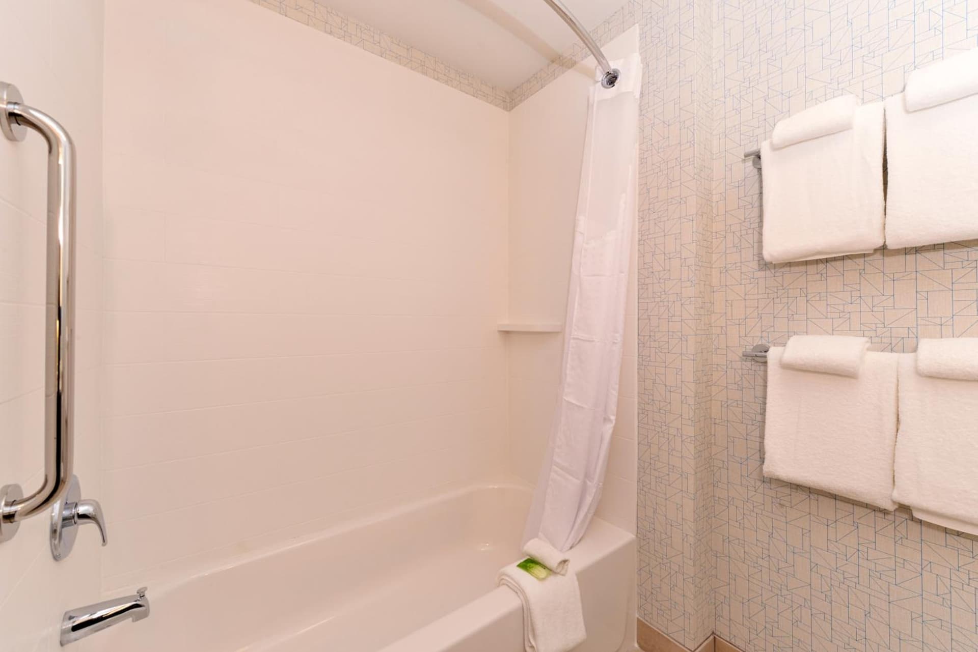 Holiday Inn Express & Suites Trinity by IHG gallery photo in Trinity, FL — image 49