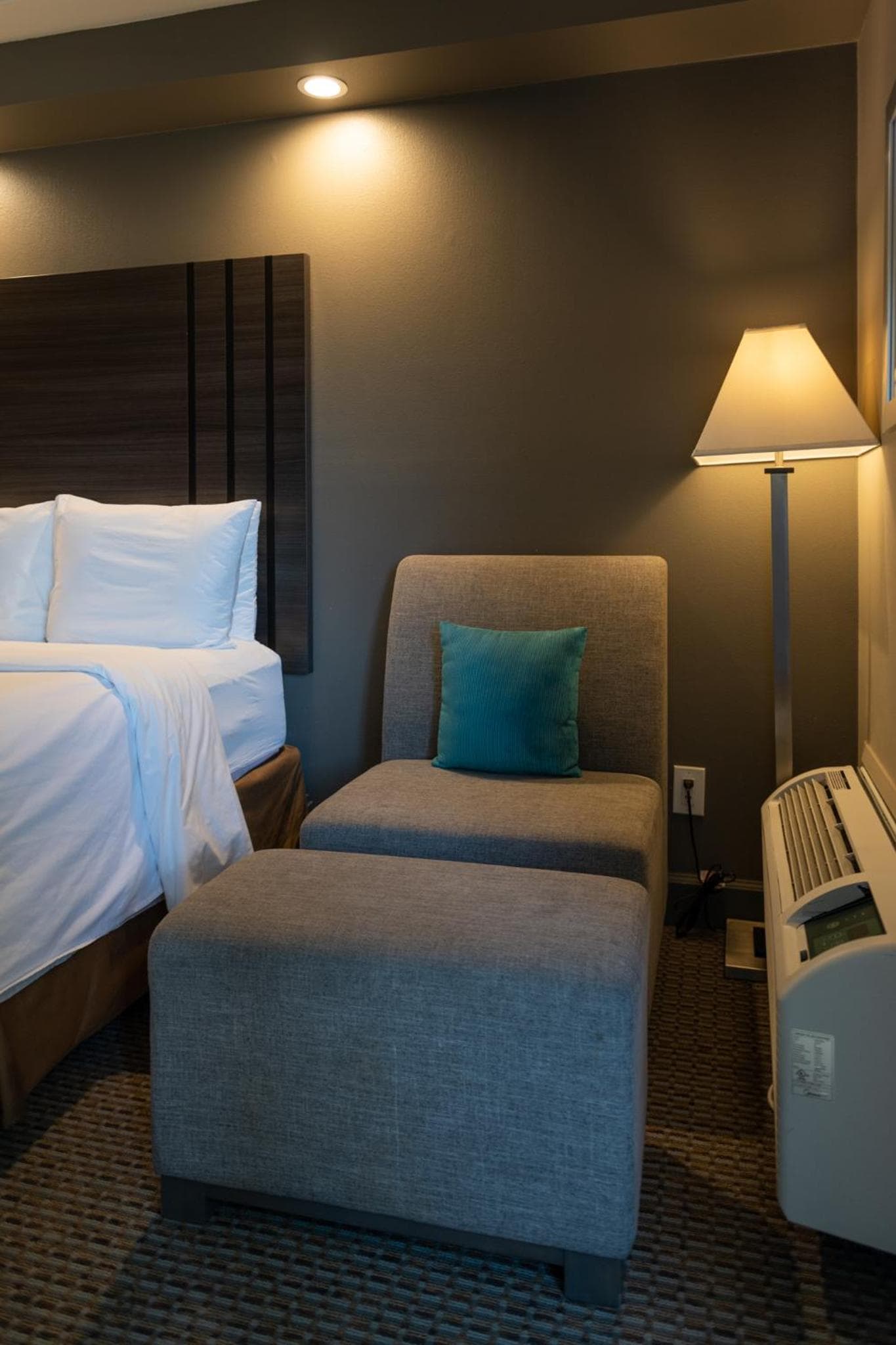 GreenTree Inn & Suites Los Angeles - Alhambra - Pasadena gallery photo in Alhambra, CA — image 30