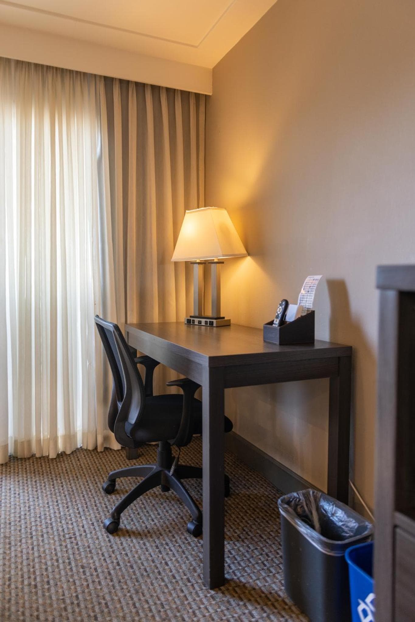 GreenTree Inn & Suites Los Angeles - Alhambra - Pasadena gallery photo in Alhambra, CA — image 54